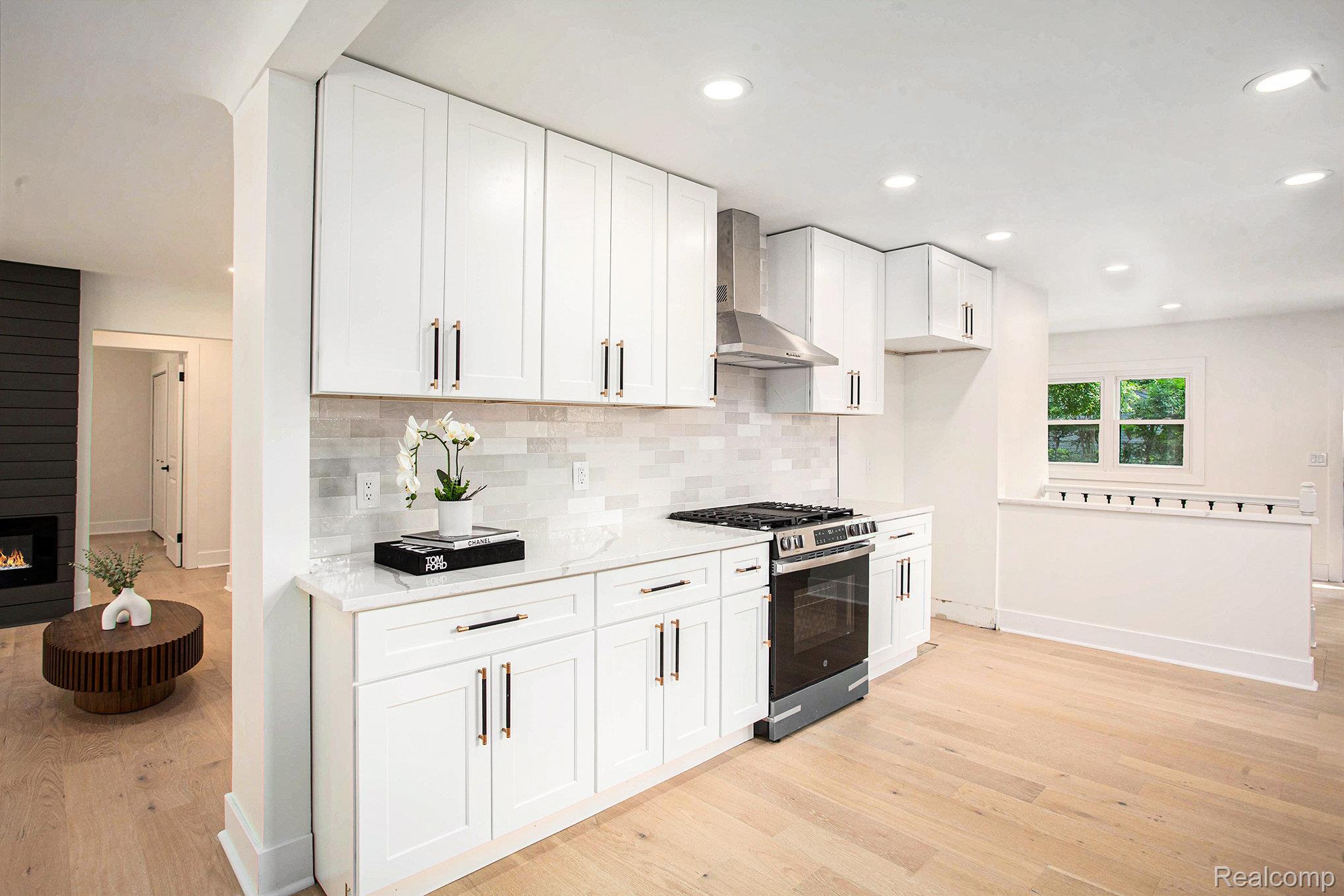 31100 W Rutland Street