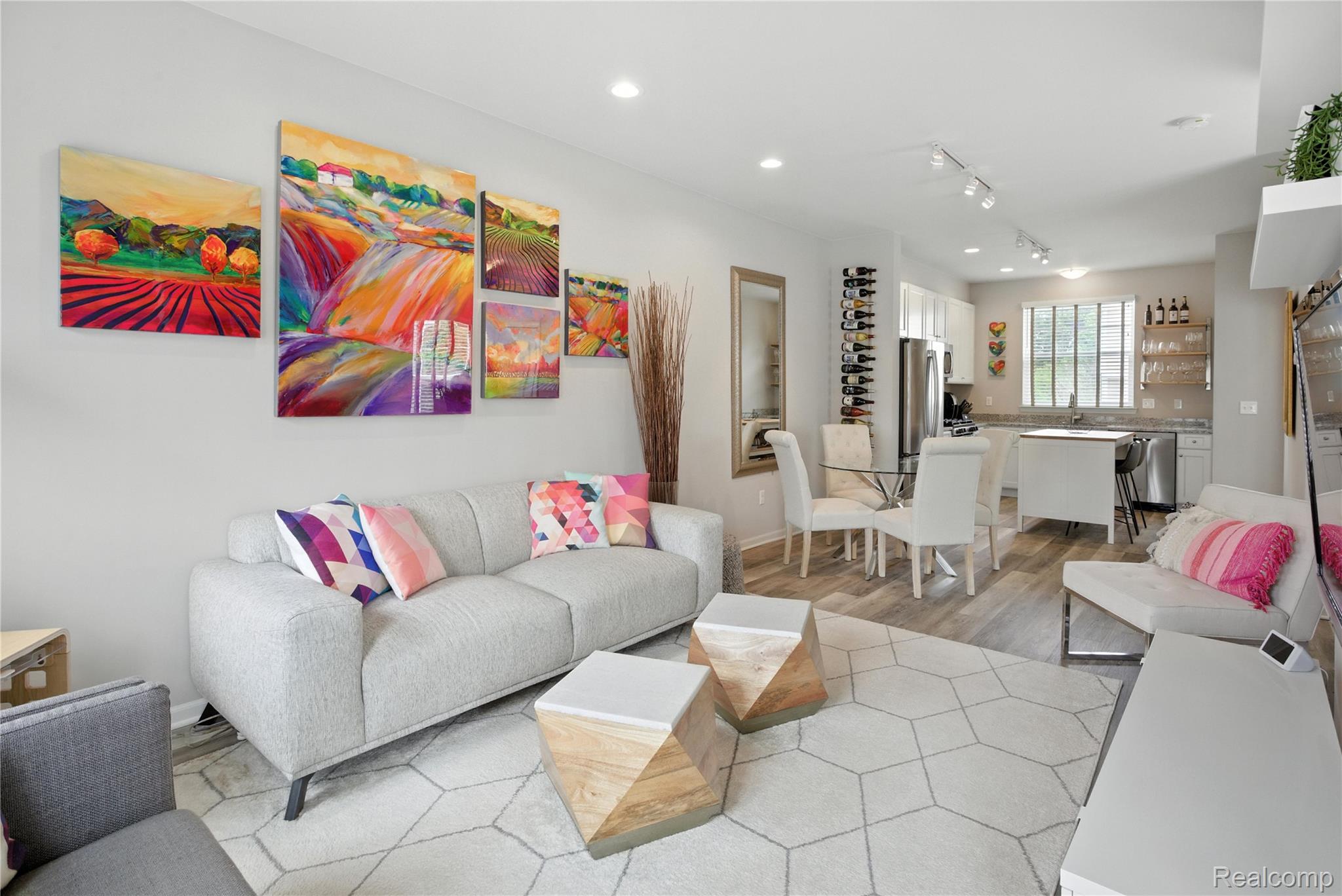 3317 Parkways Boulevard