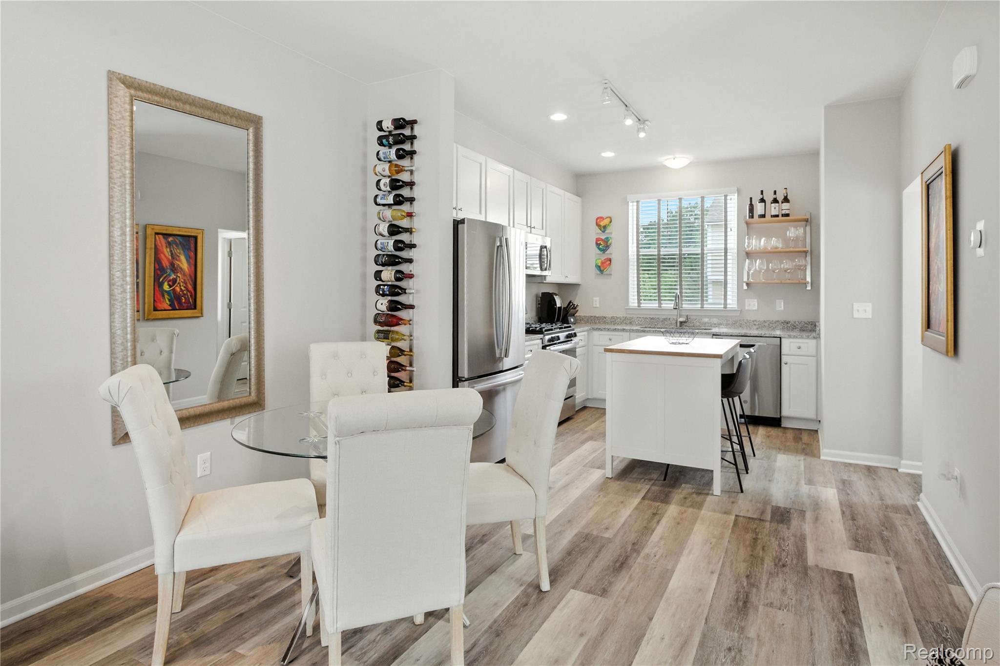 3317 Parkways Boulevard