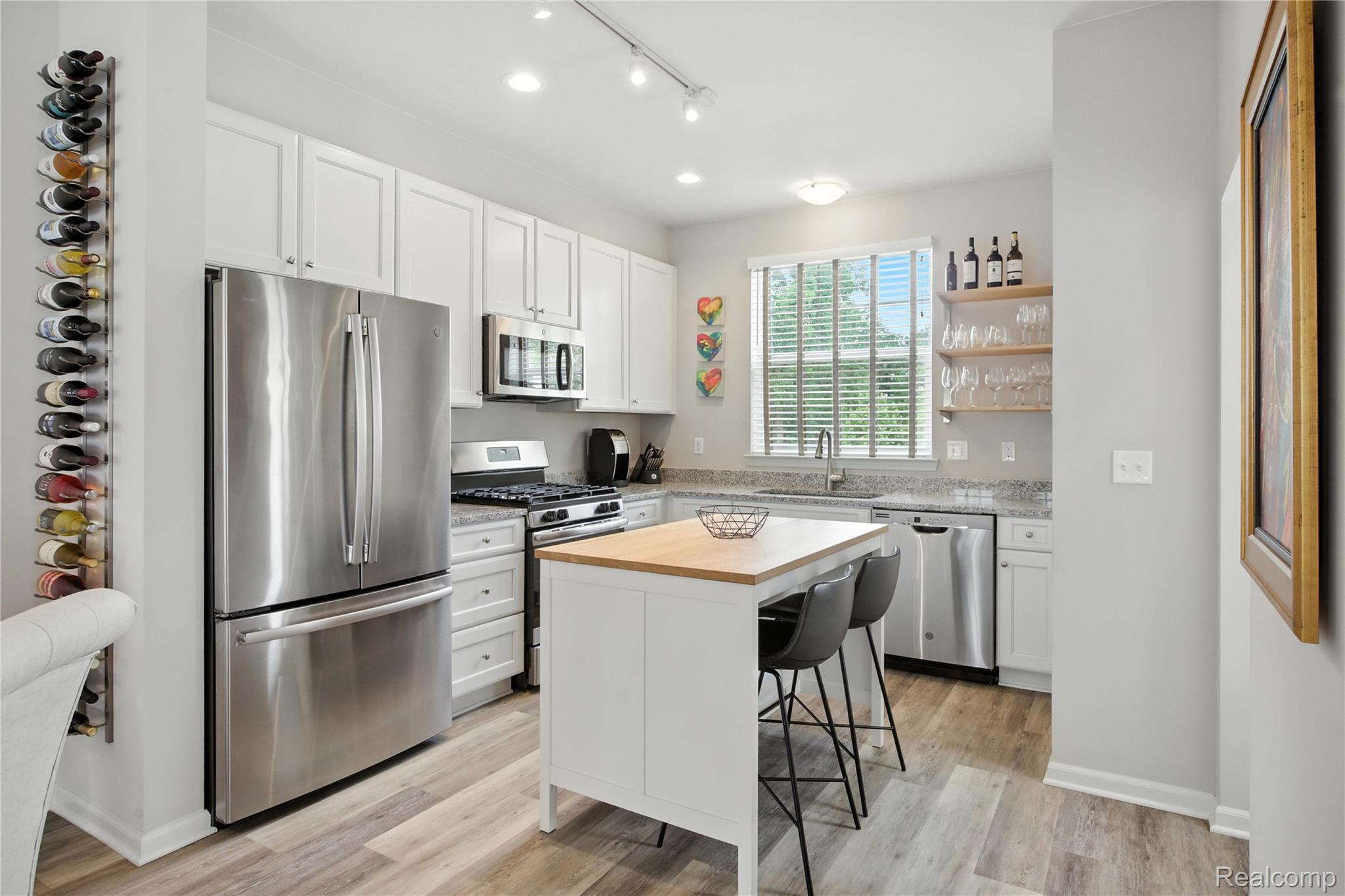 3317 Parkways Boulevard