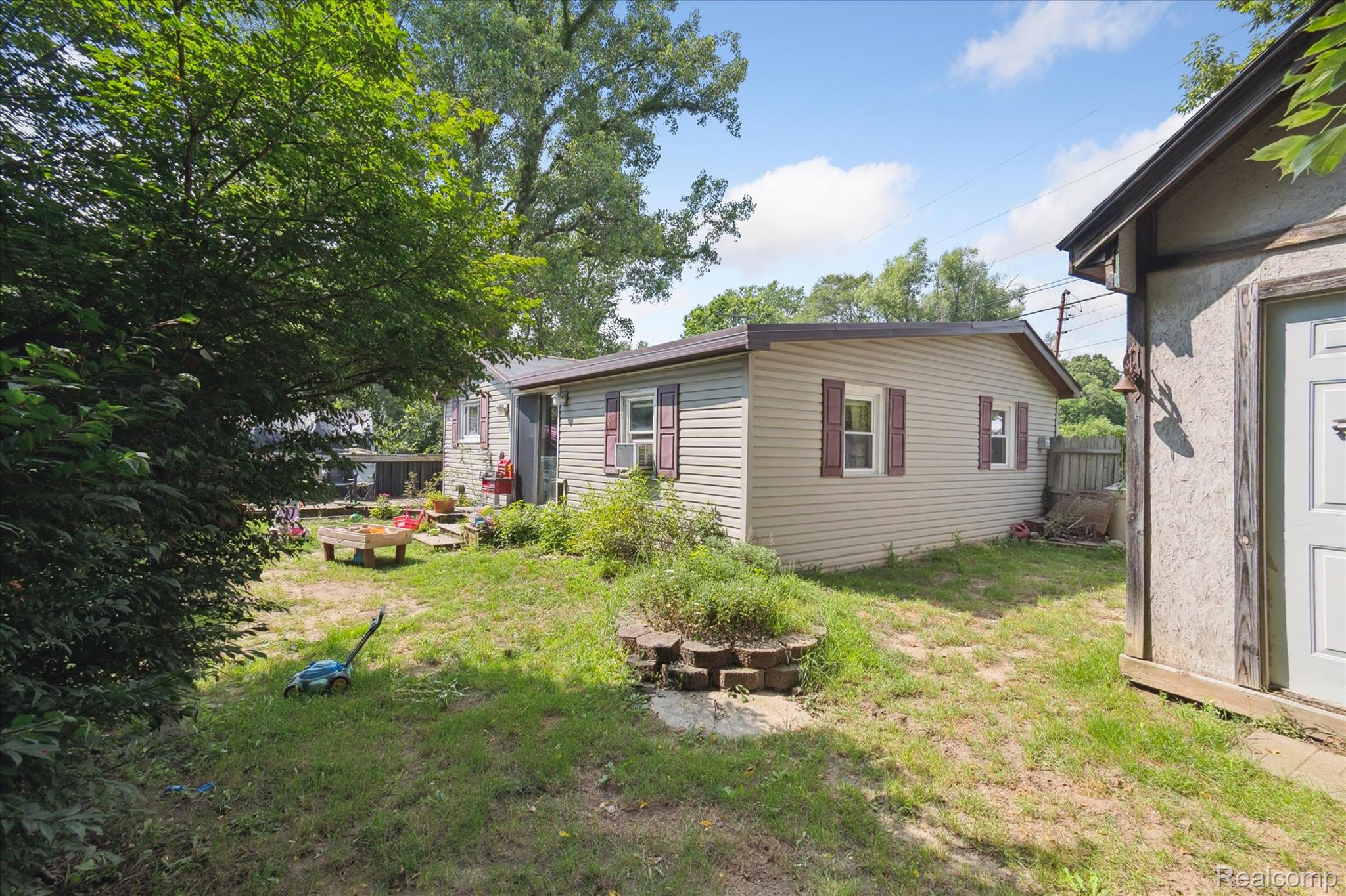 7801 E Michigan Avenue