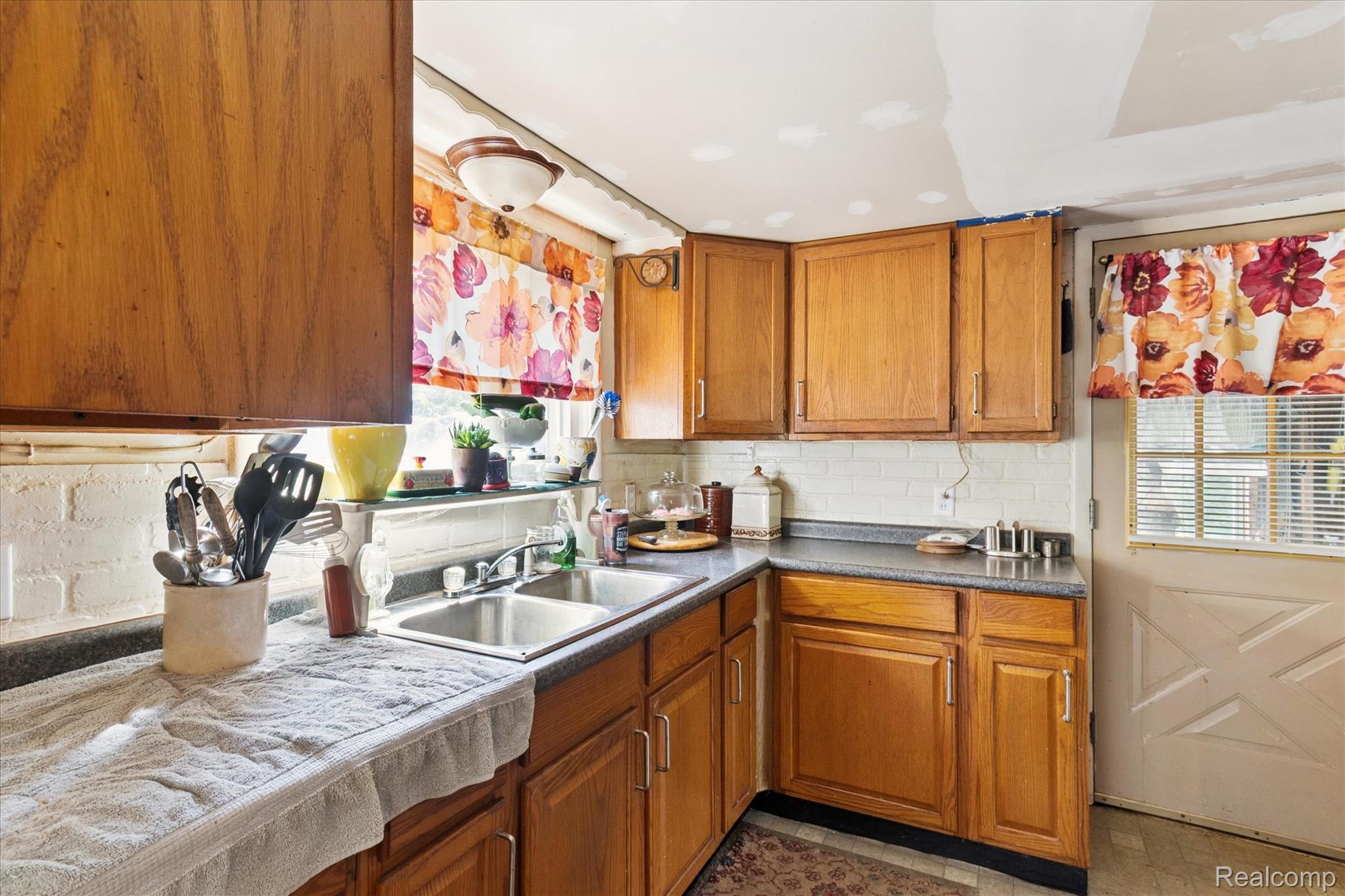 7801 E Michigan Avenue