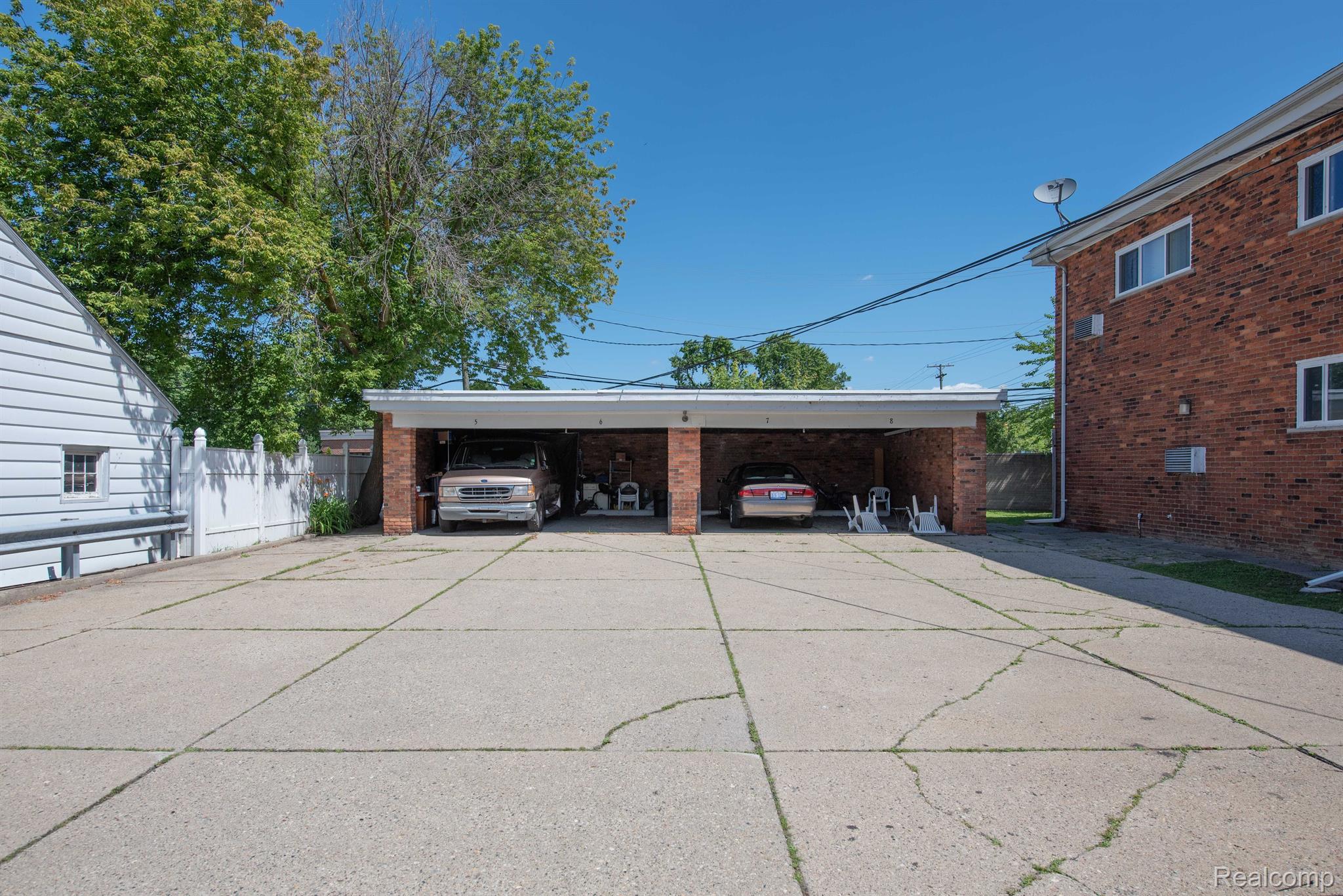 25885 Jefferson Avenue 8