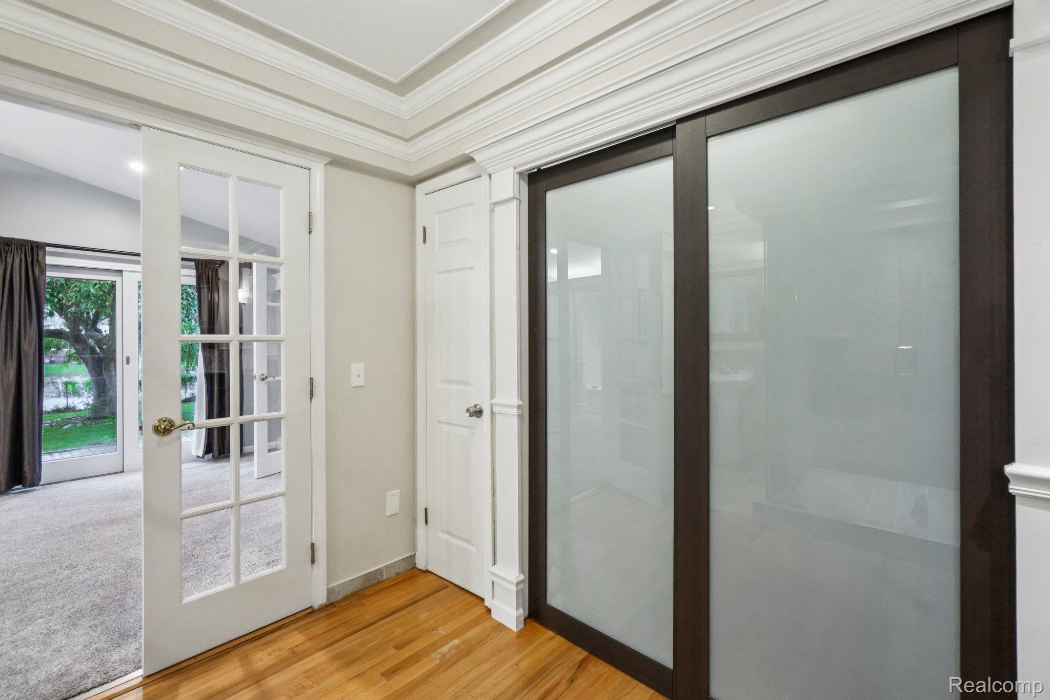 23233 Robert John Street