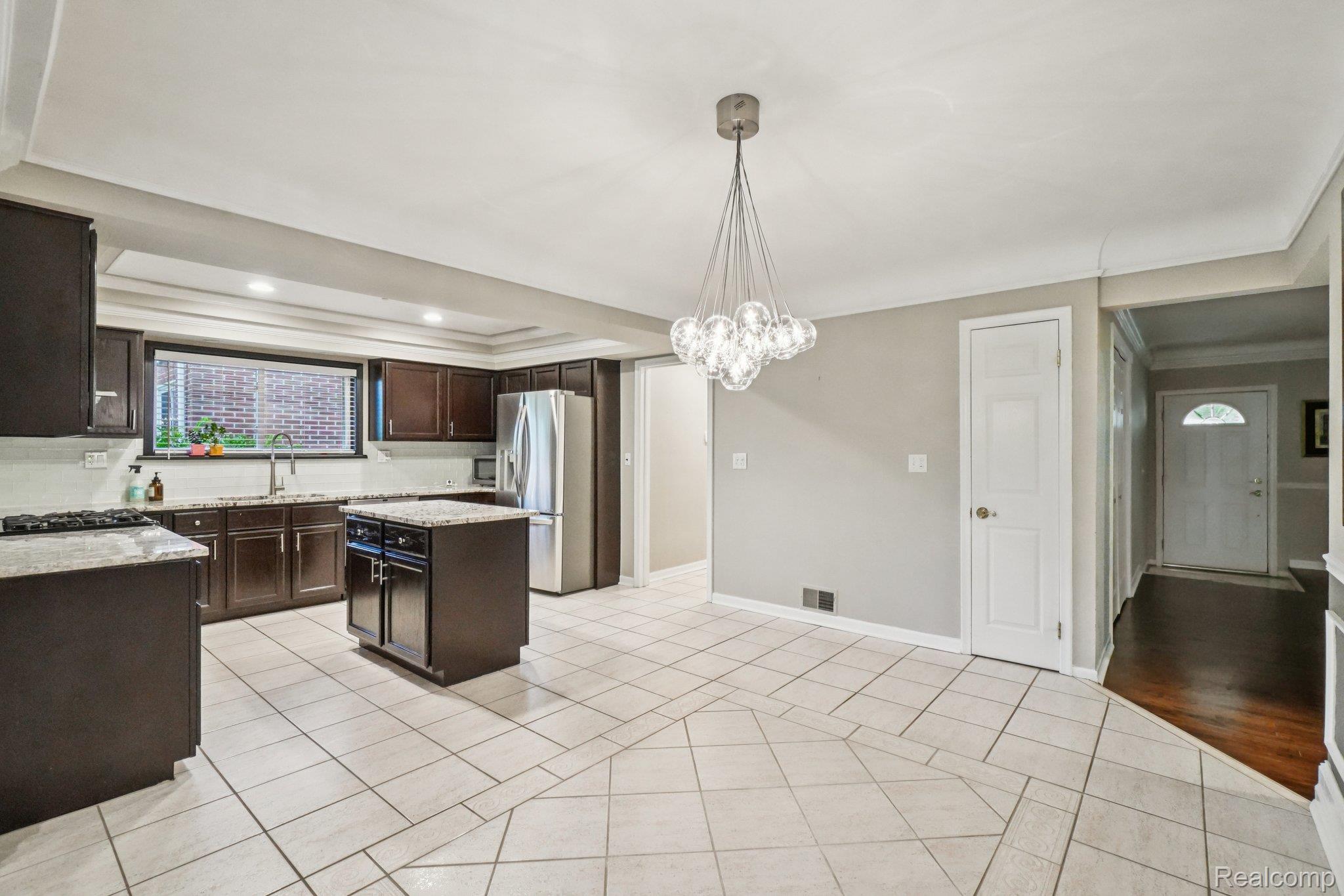 23233 Robert John Street