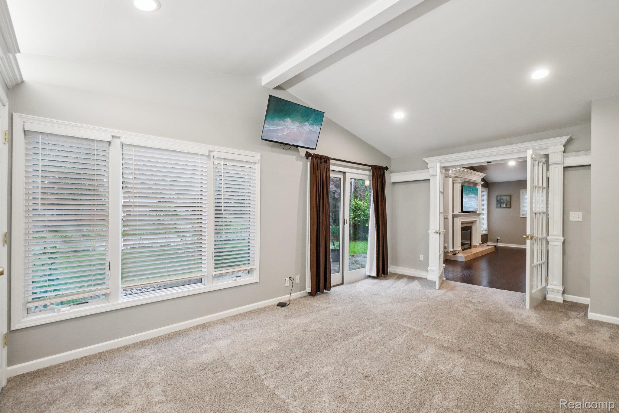 23233 Robert John Street