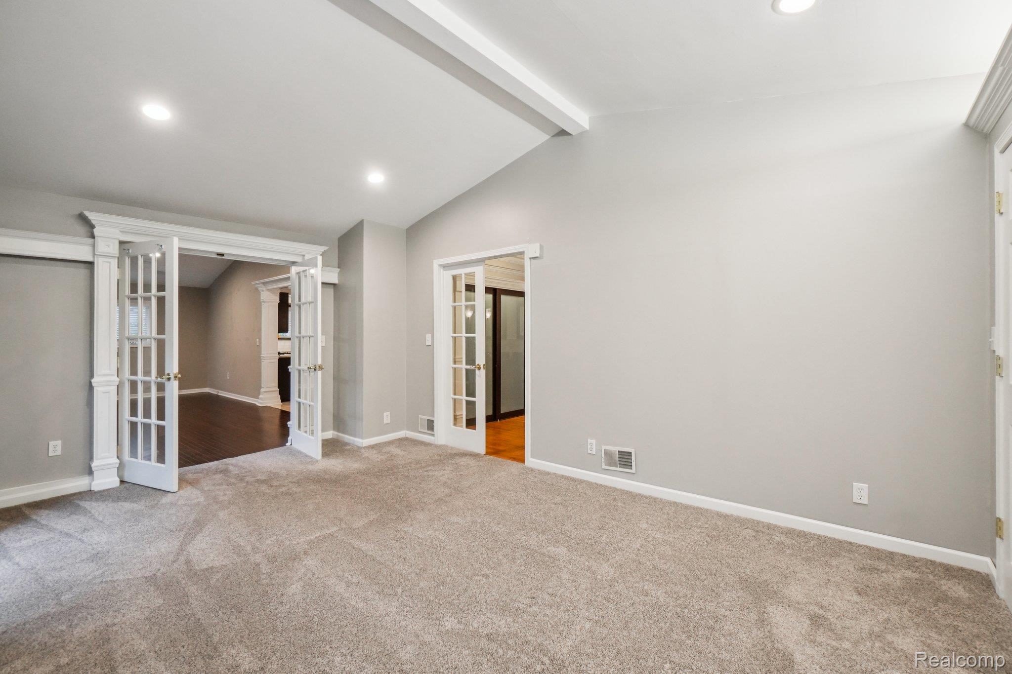 23233 Robert John Street