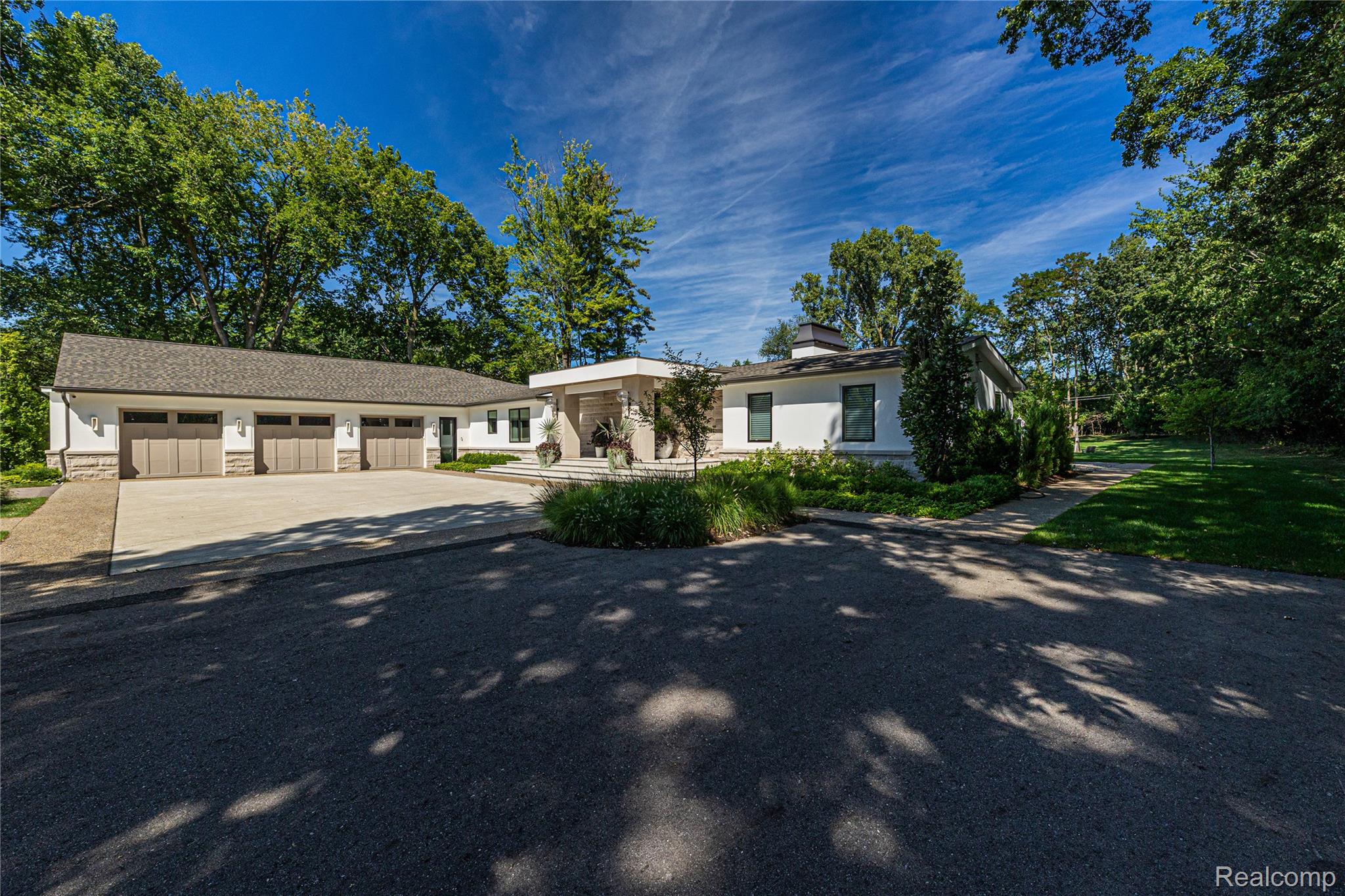 4806 Walnut Lake Road