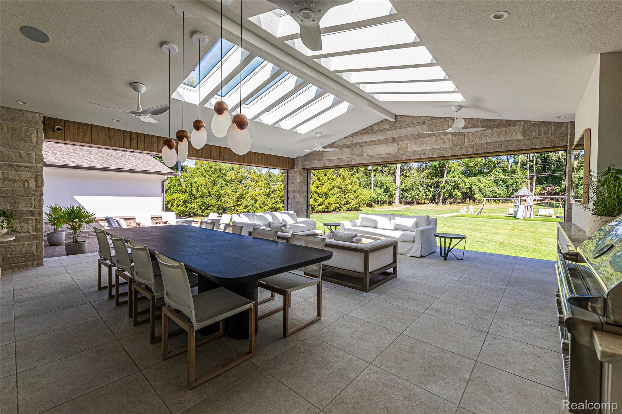 4806 Walnut Lake Road