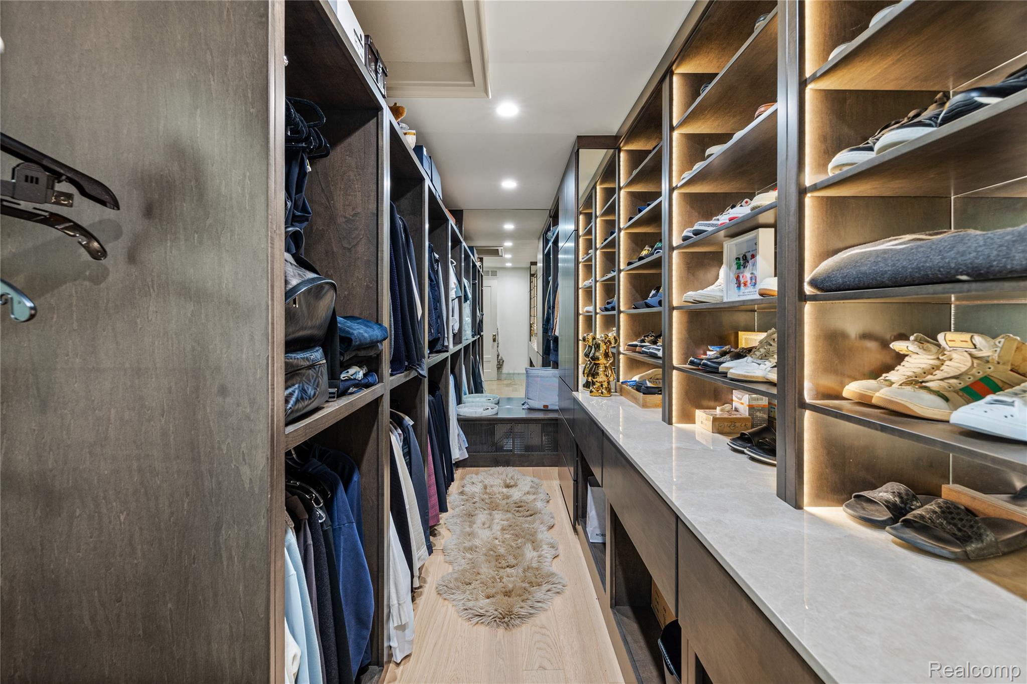 4806 Walnut Lake Road