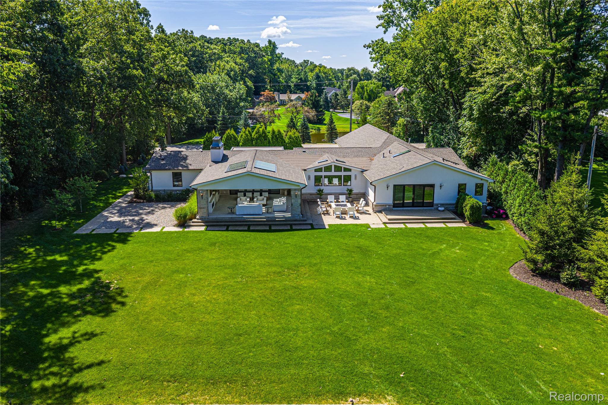 4806 Walnut Lake Road