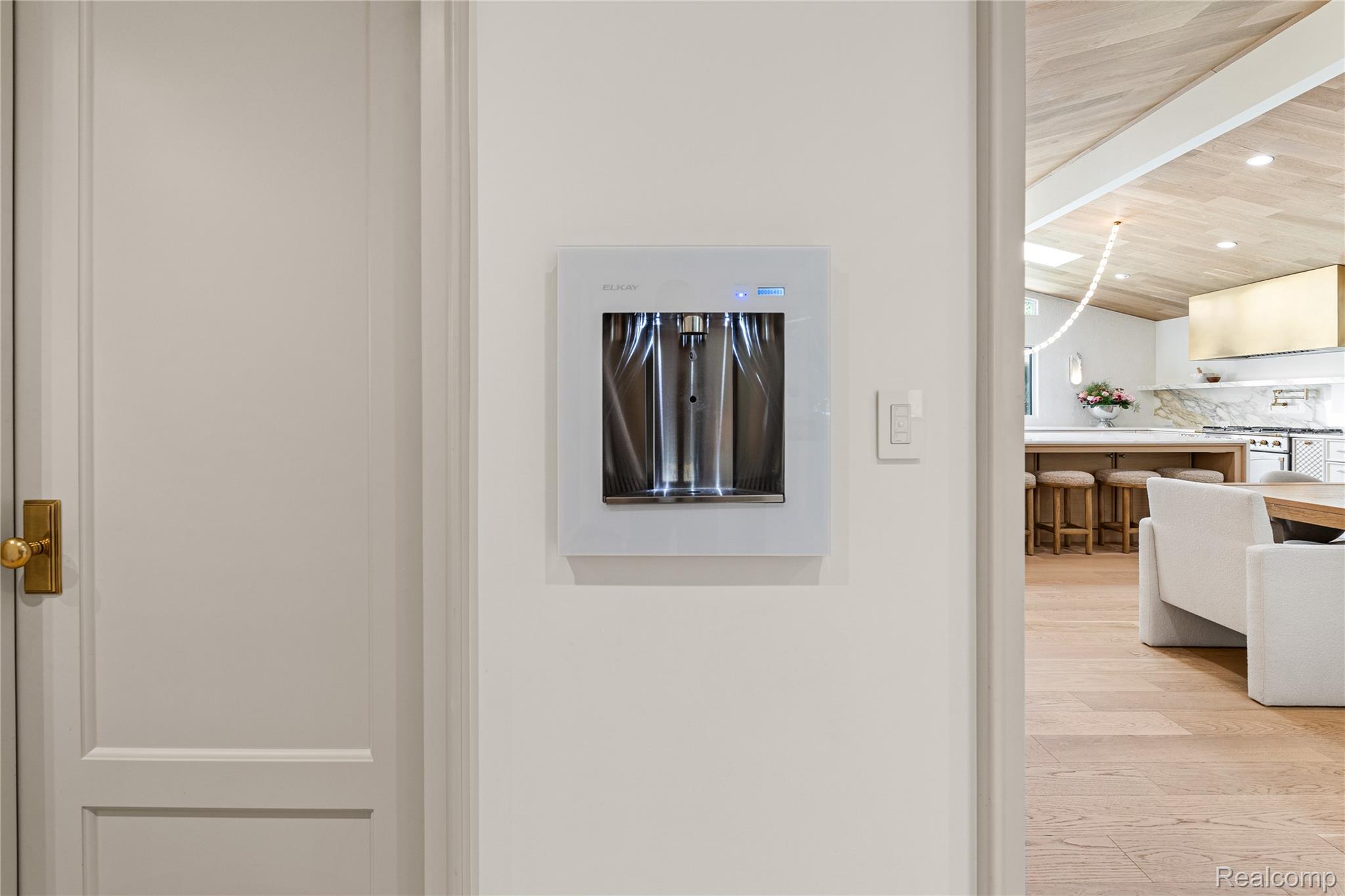 4806 Walnut Lake Road