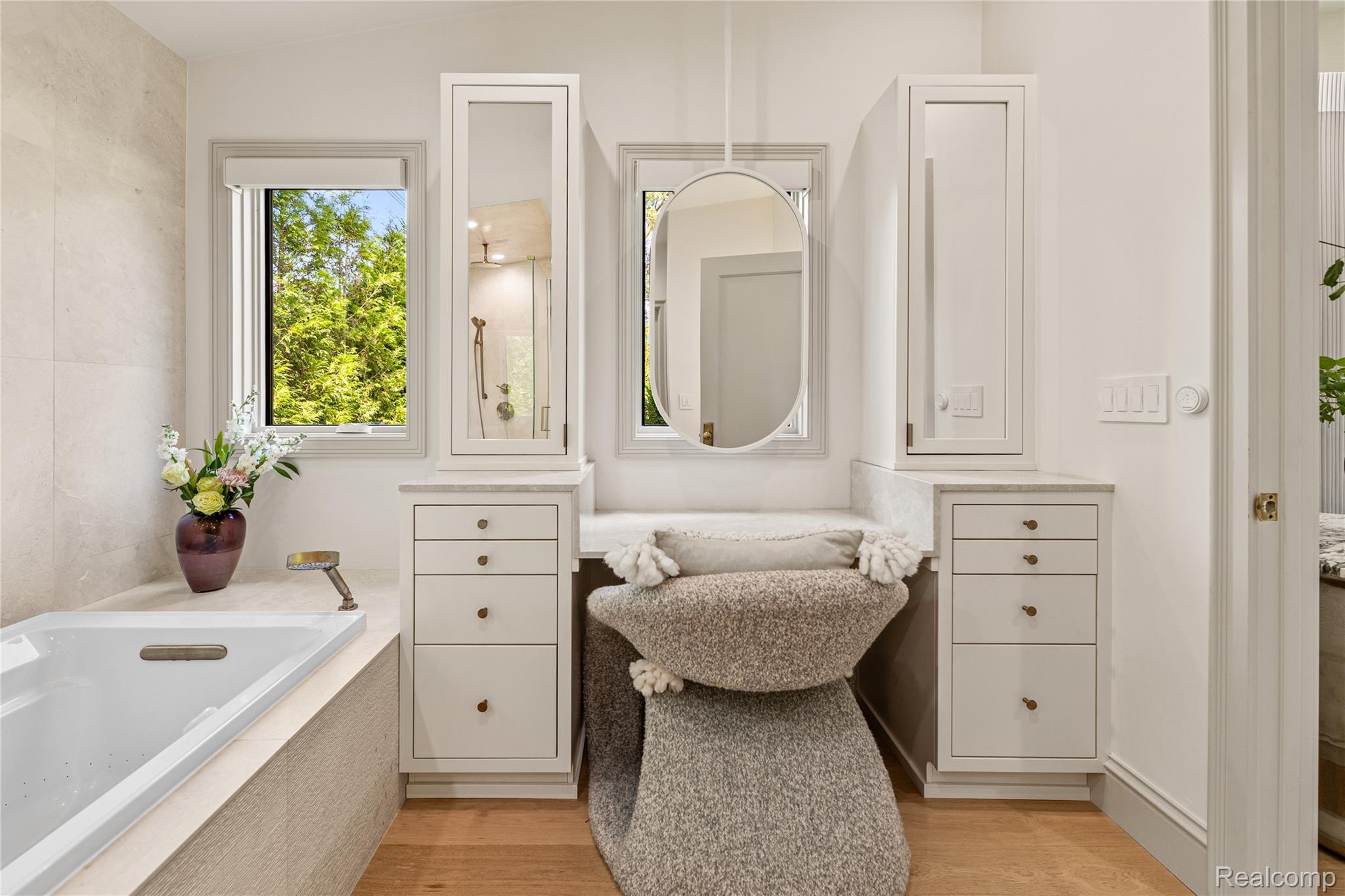 4806 Walnut Lake Road