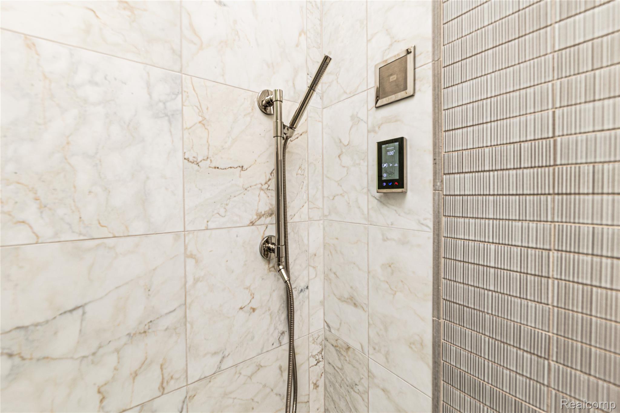 4806 Walnut Lake Road