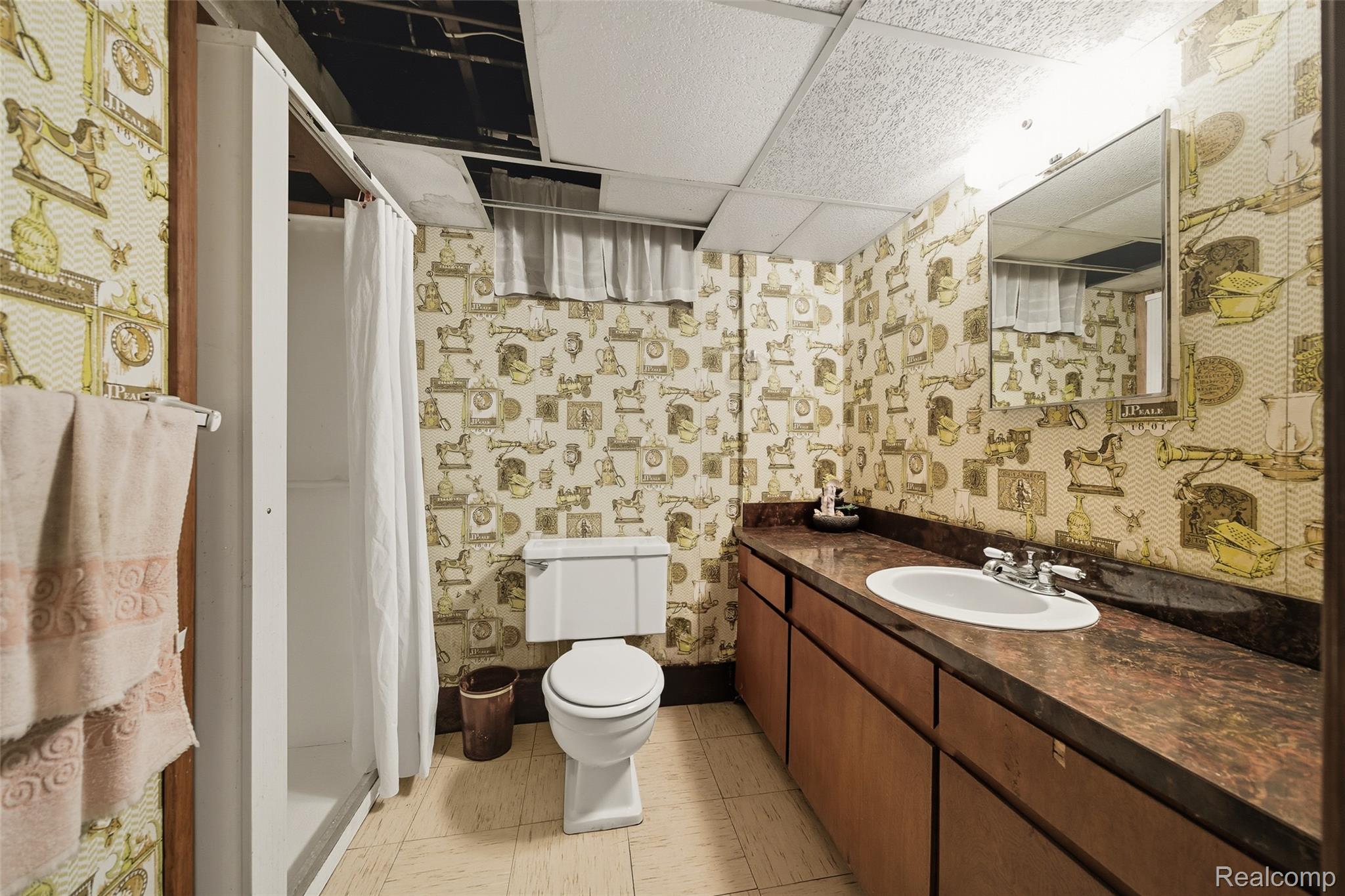 28570 Norwood Avenue