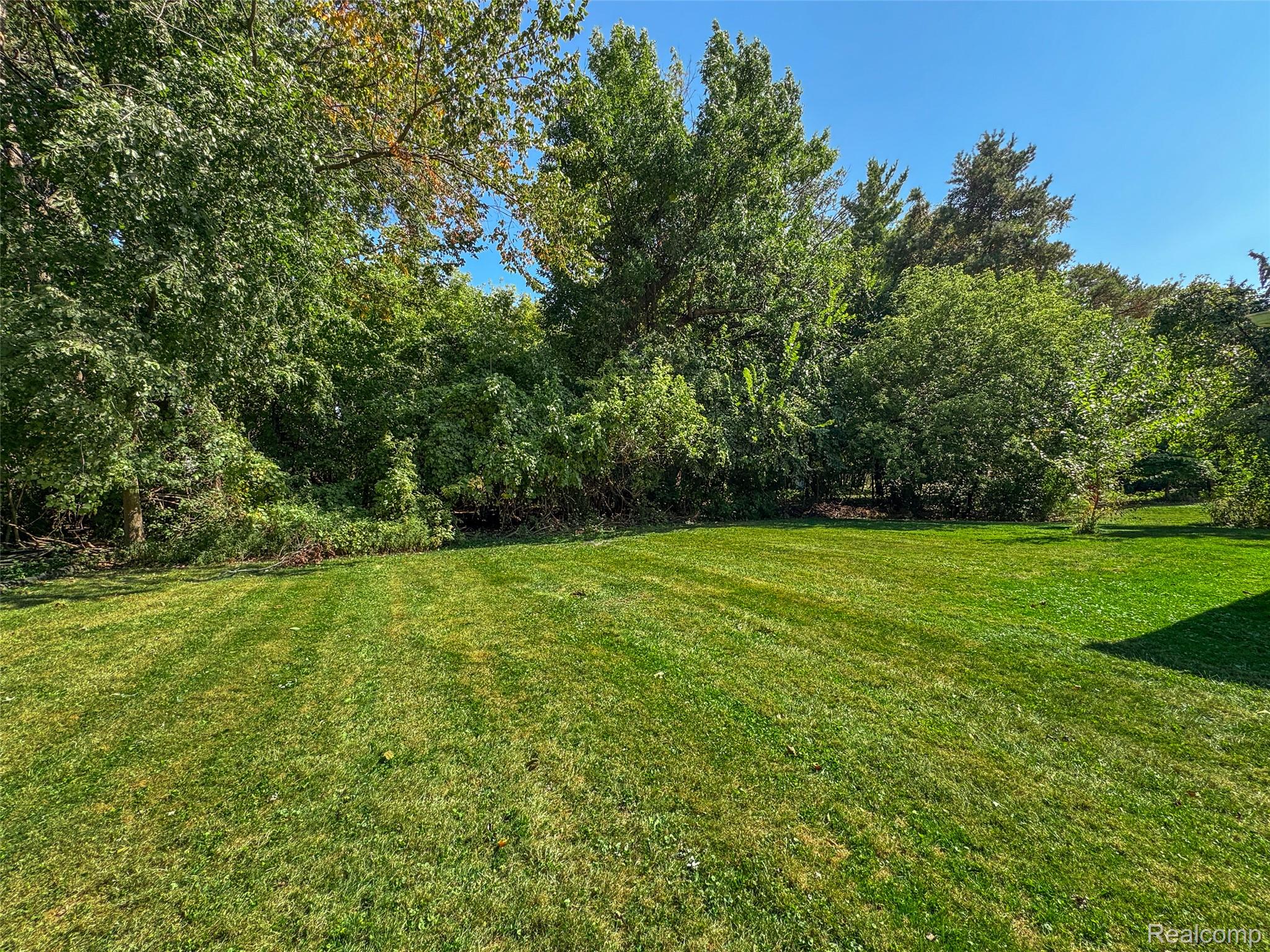 28570 Norwood Avenue