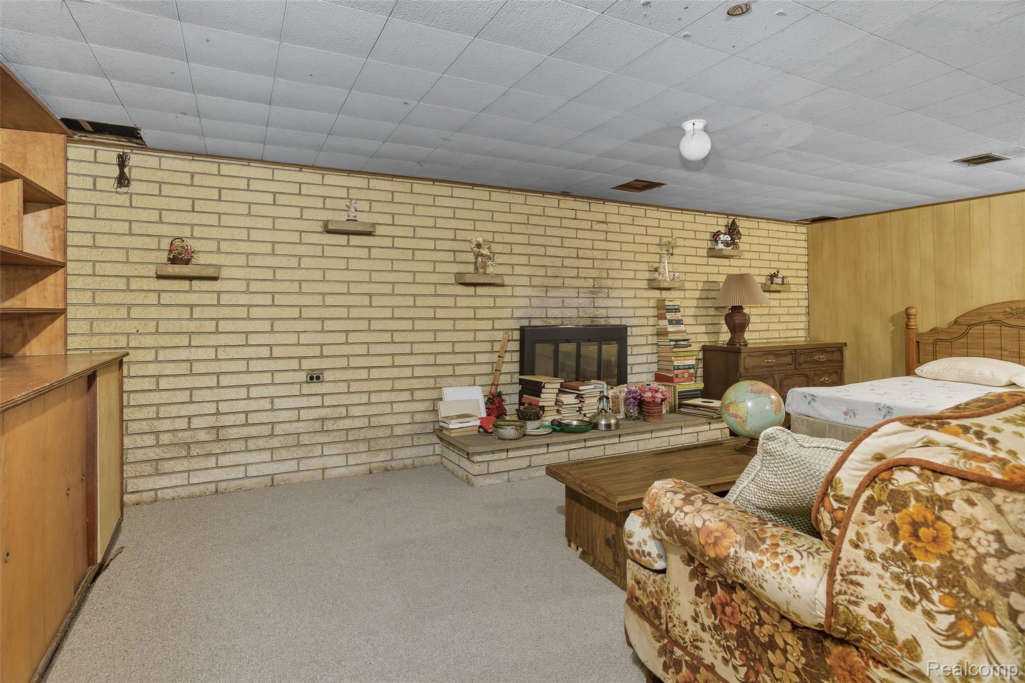 28570 Norwood Avenue