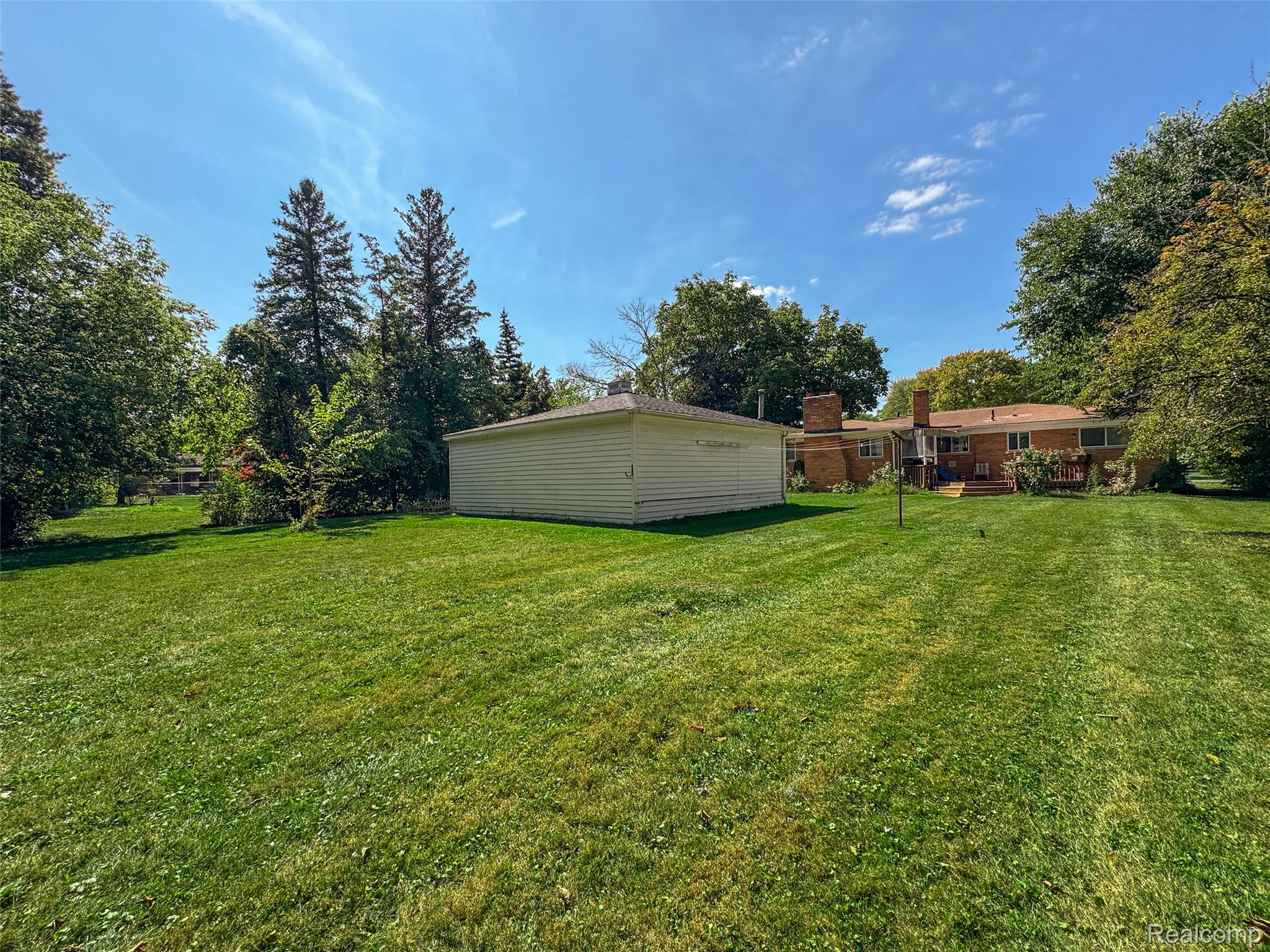 28570 Norwood Avenue