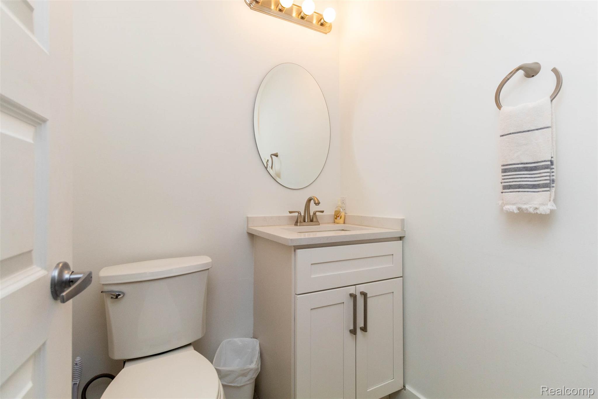 1300 Batavia Avenue 1