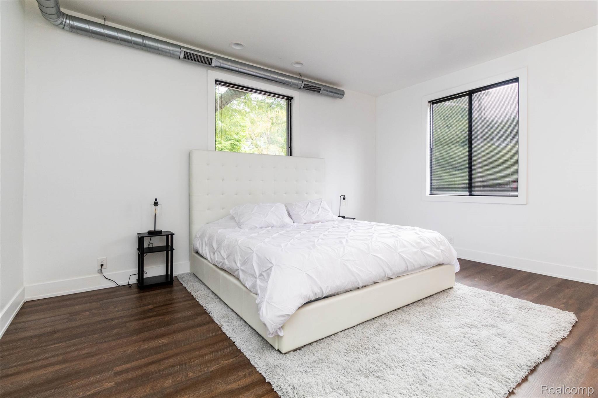 1300 Batavia Avenue 1