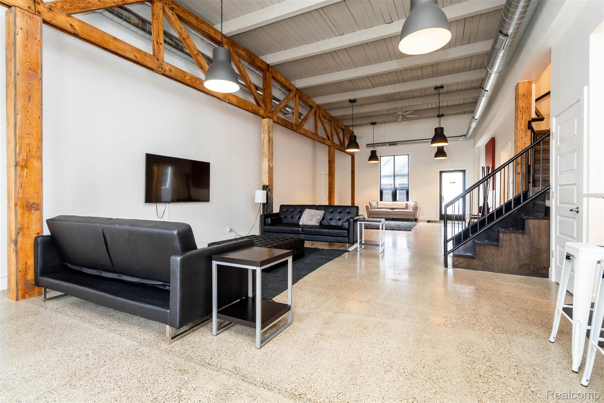 1300 Batavia Avenue 1