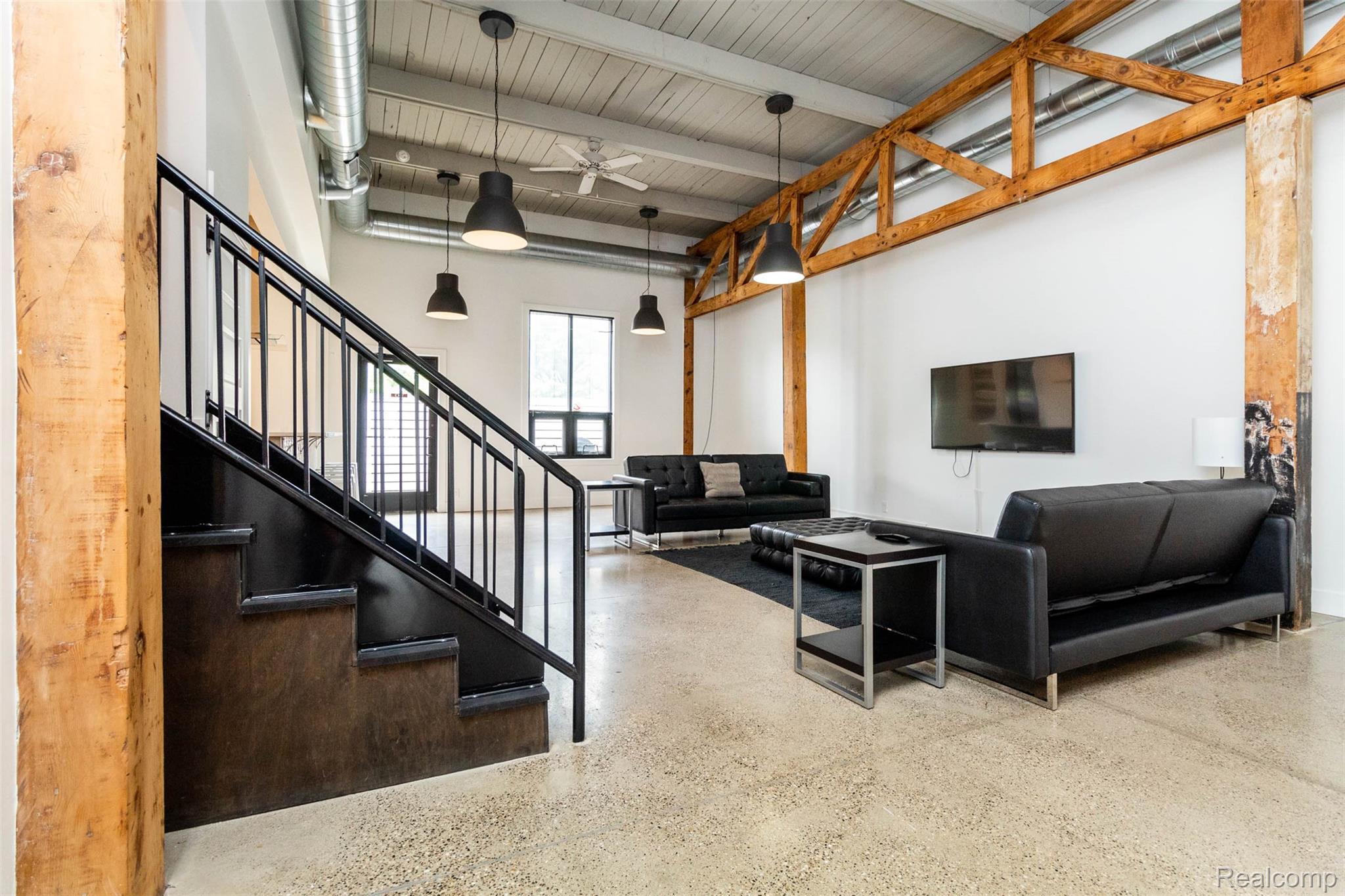 1300 Batavia Avenue 1