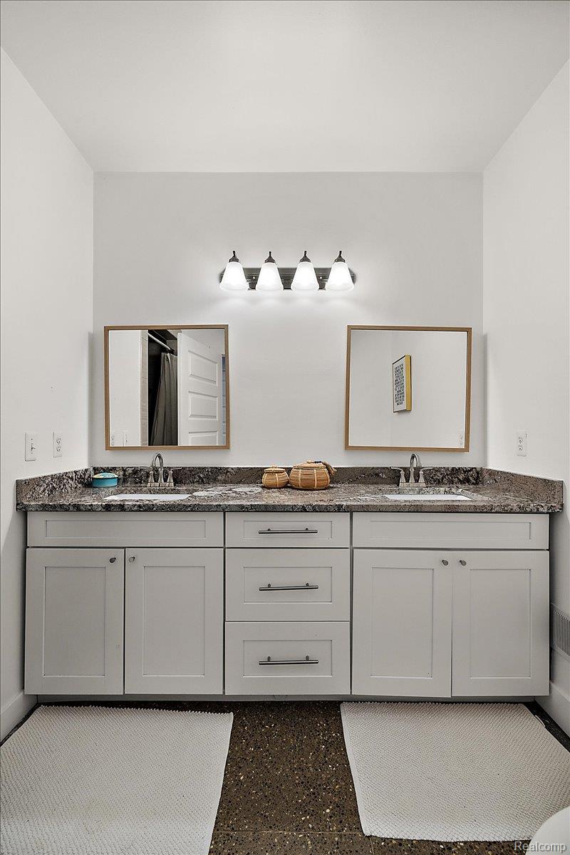 1300 Batavia Avenue 2