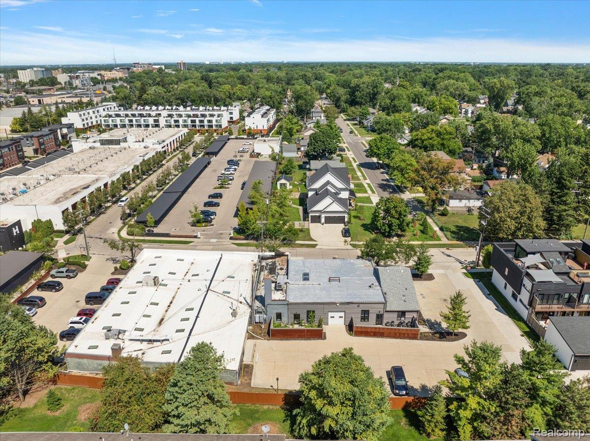 1300 Batavia Avenue 2