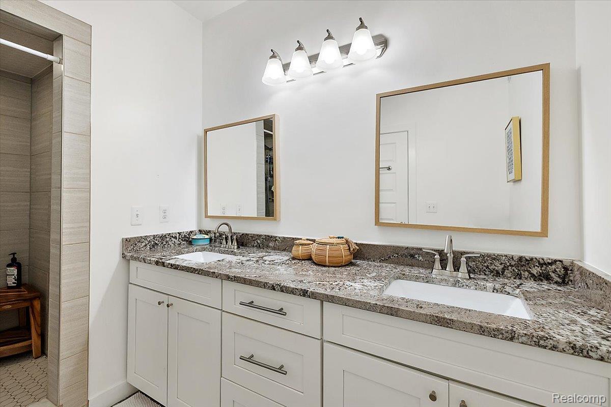 1300 Batavia Avenue 2