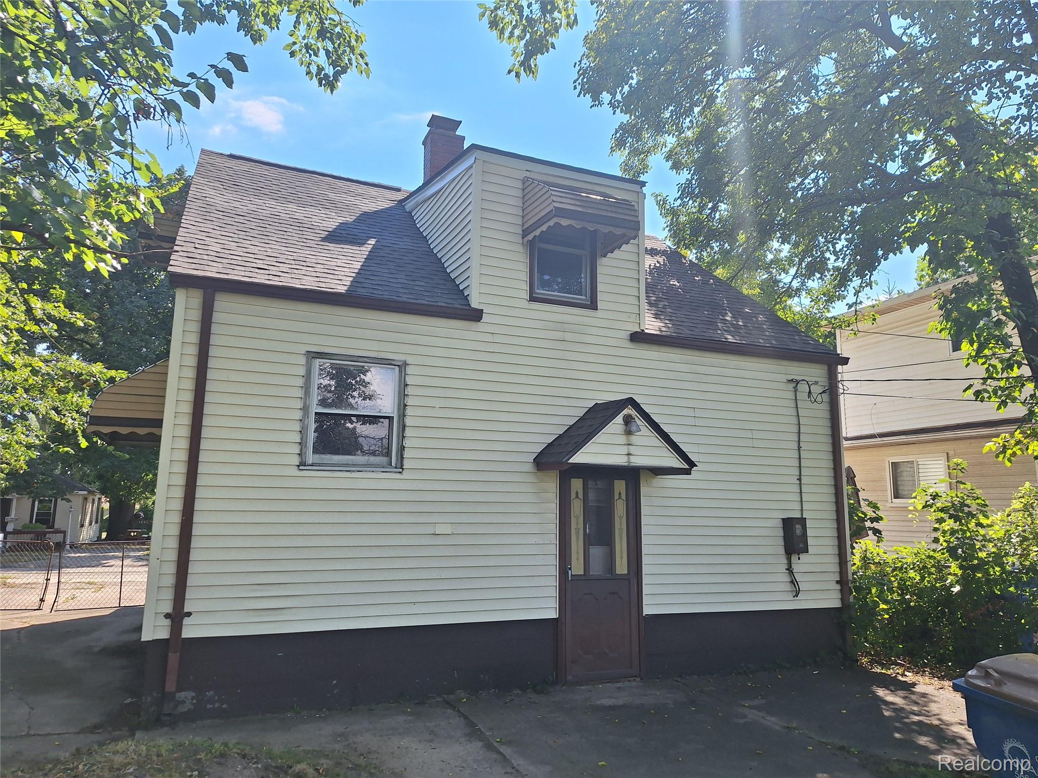 11359 Sherman Avenue