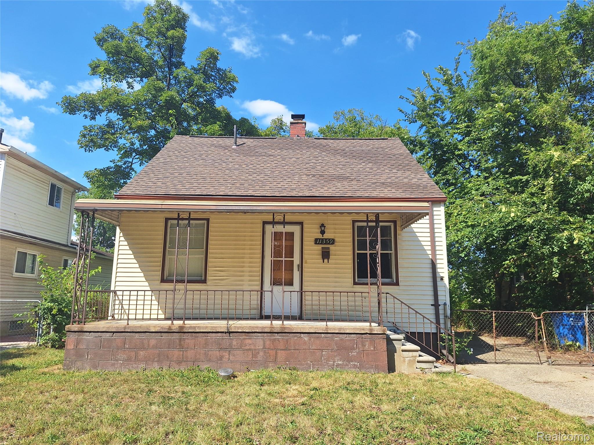 11359 Sherman Avenue