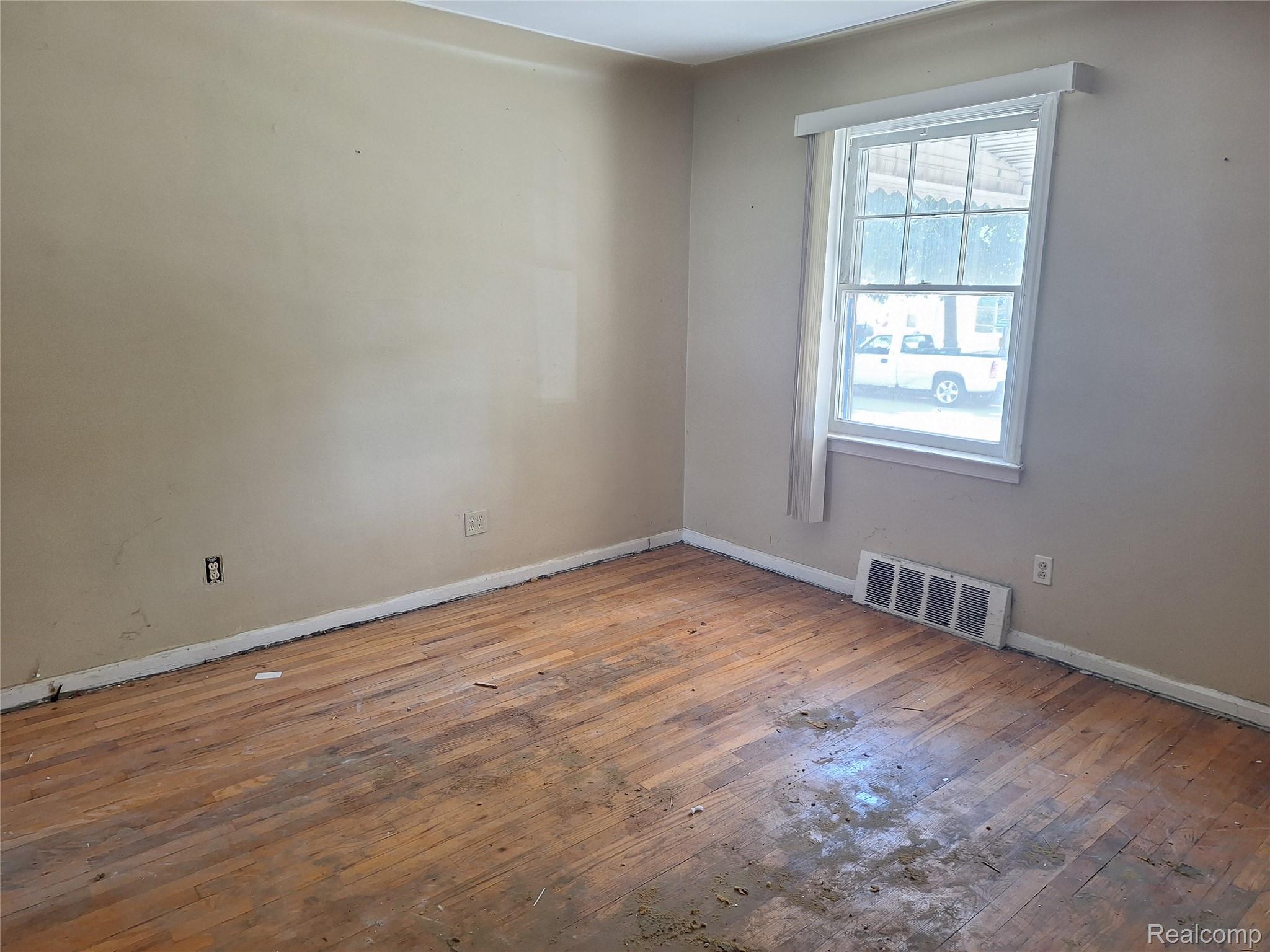 11359 Sherman Avenue