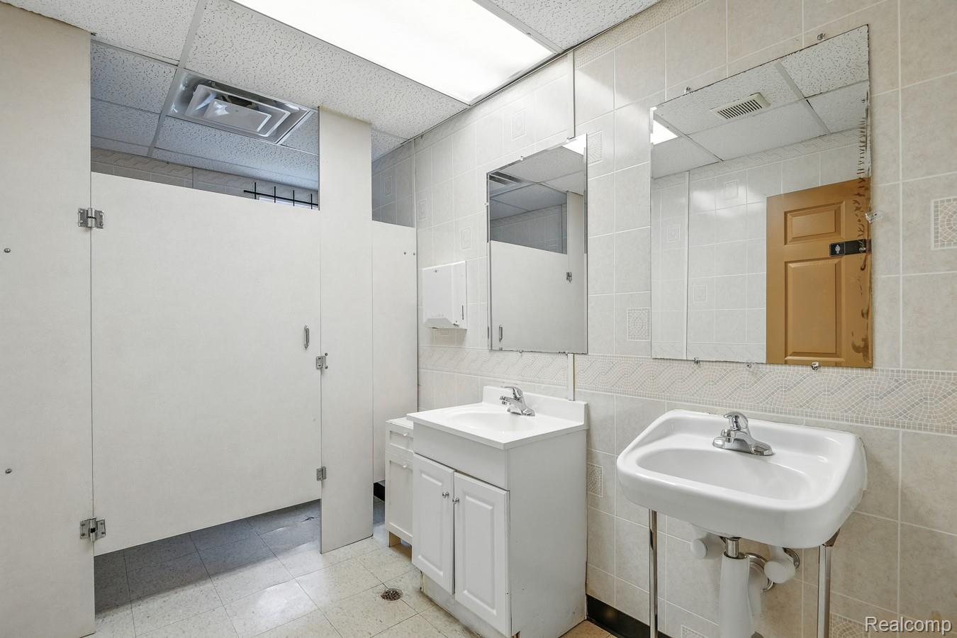 19042 W McNichols Road