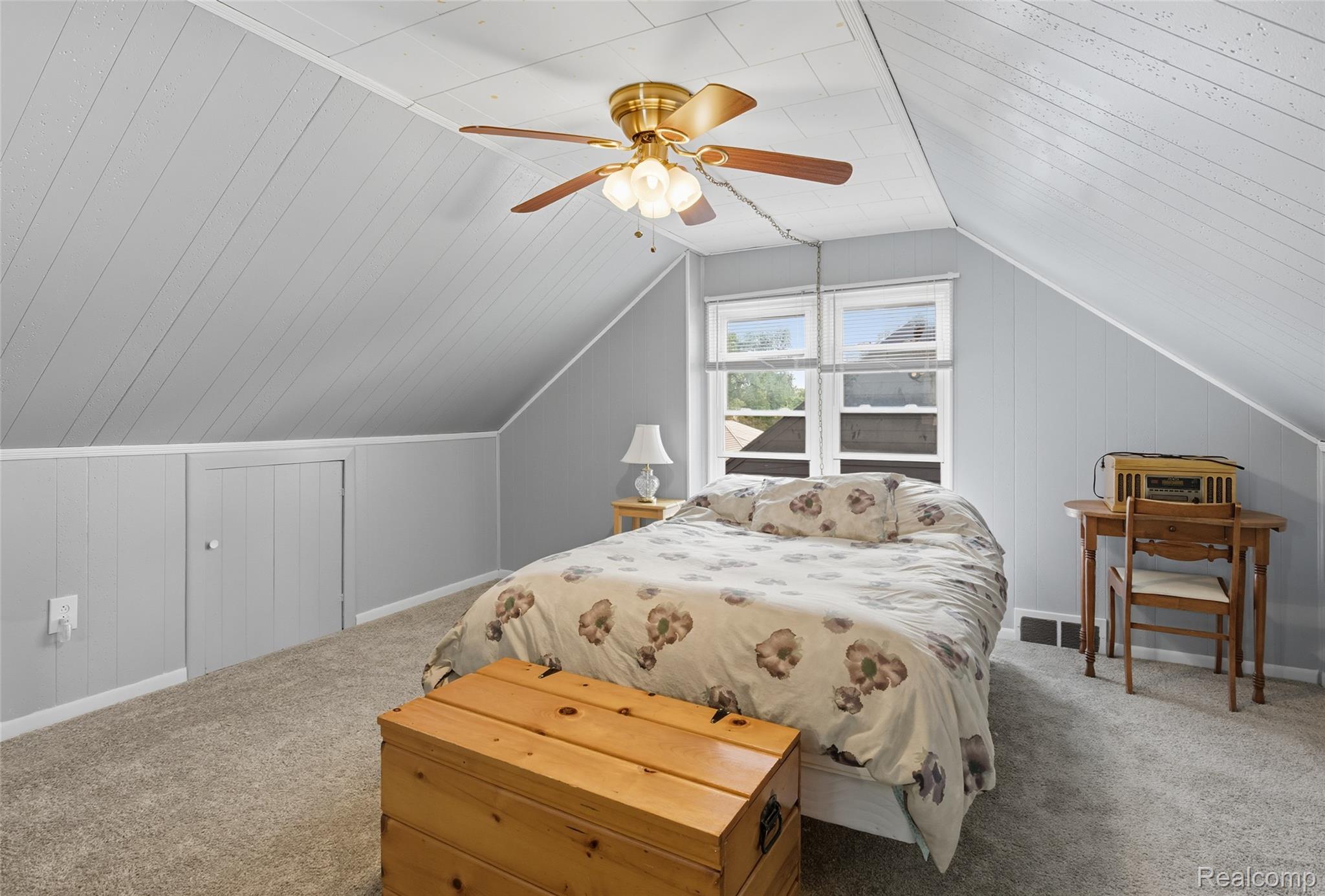 4176 Cummings Avenue