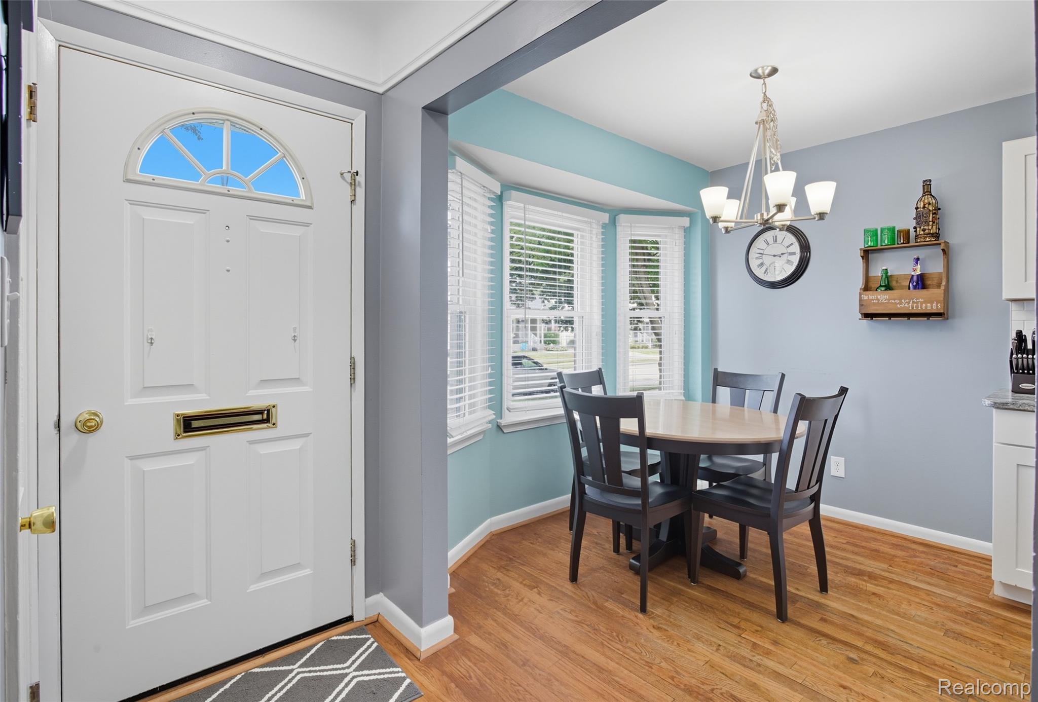 4176 Cummings Avenue