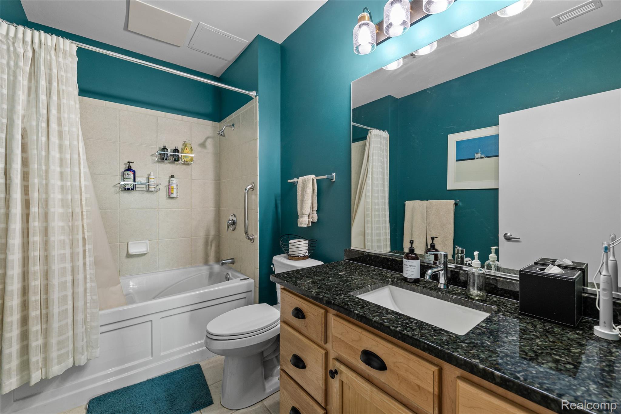 100 W 5th Street 504