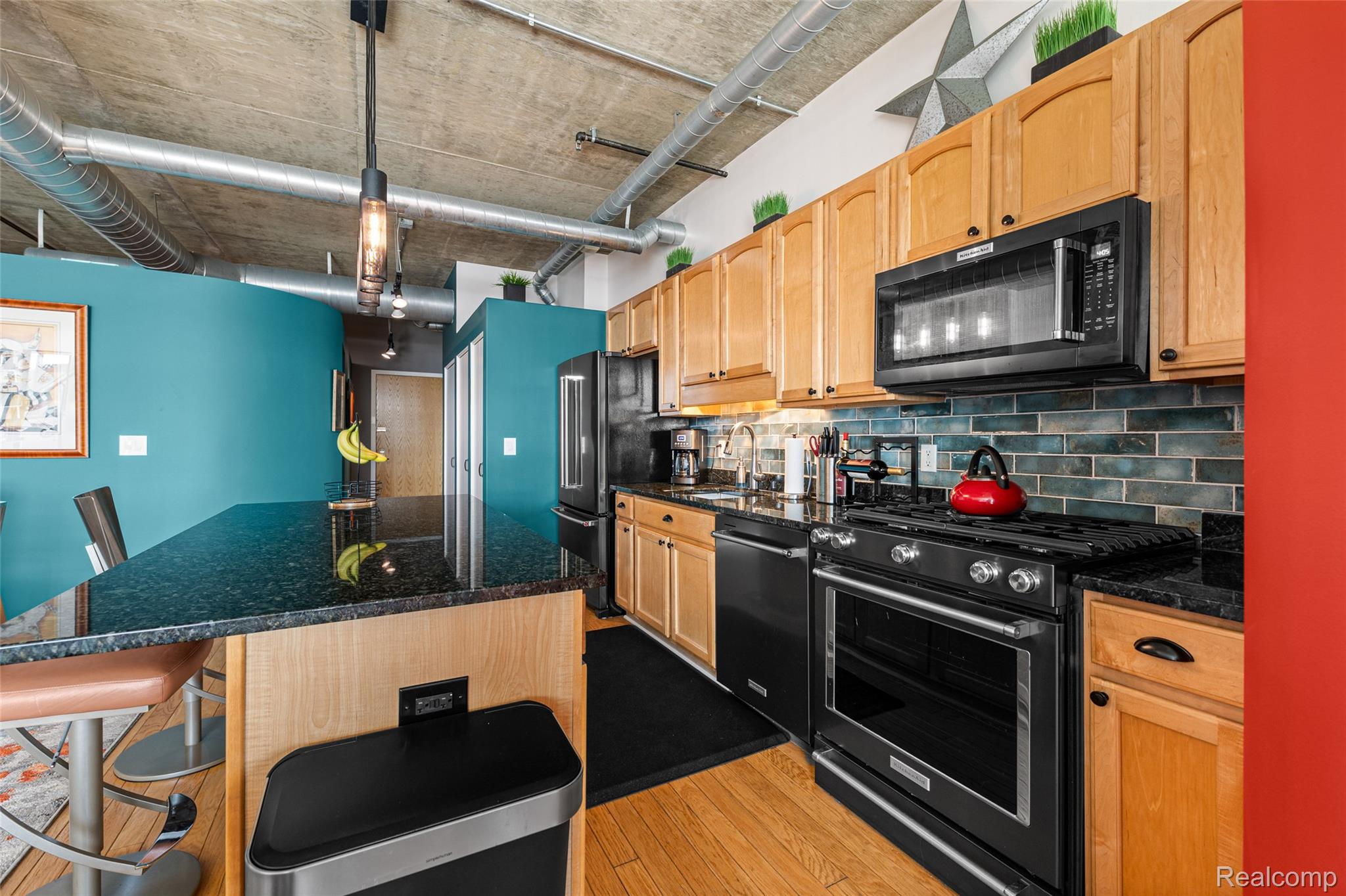 100 W 5th Street 504