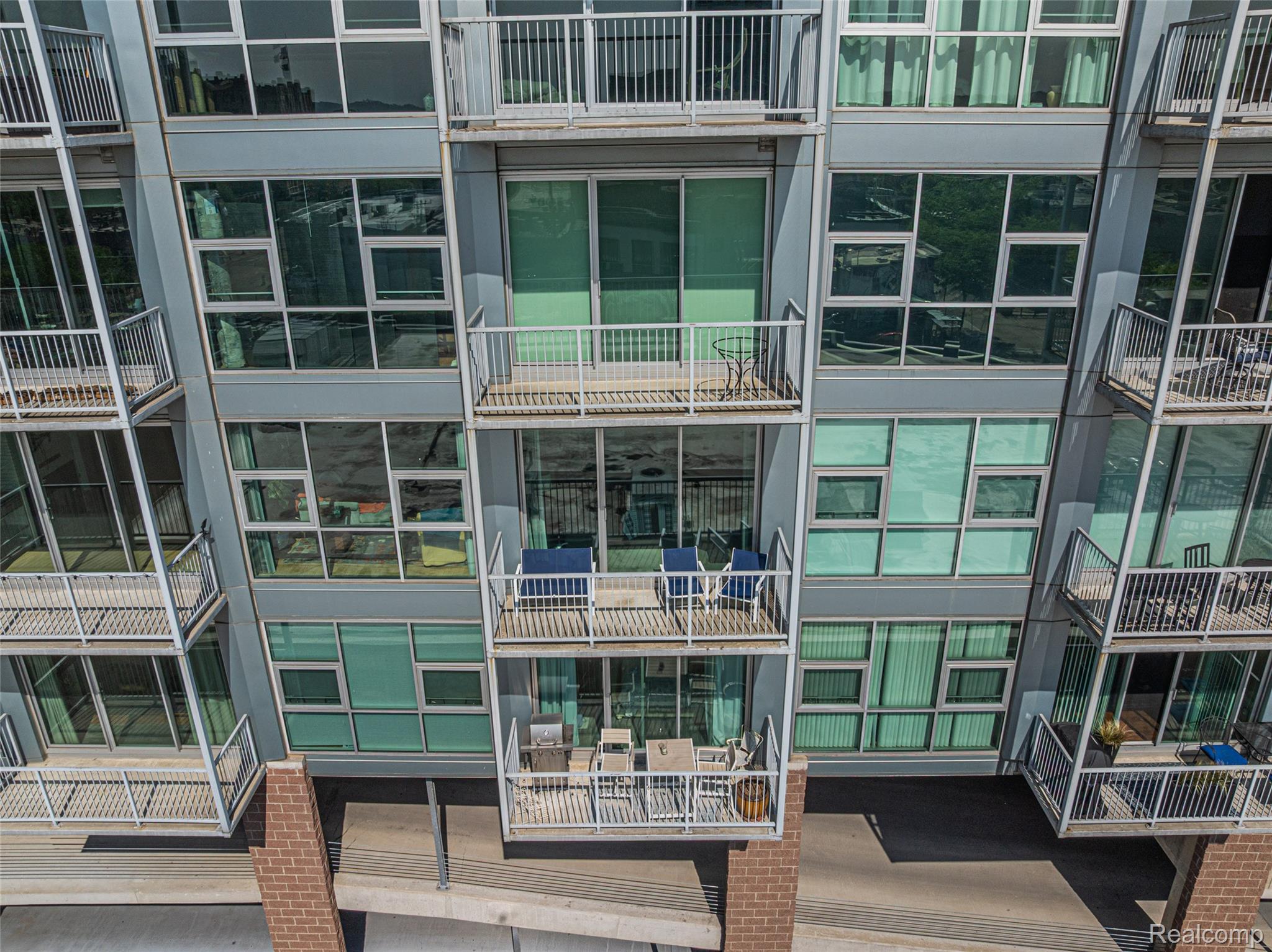 100 W 5th Street 504