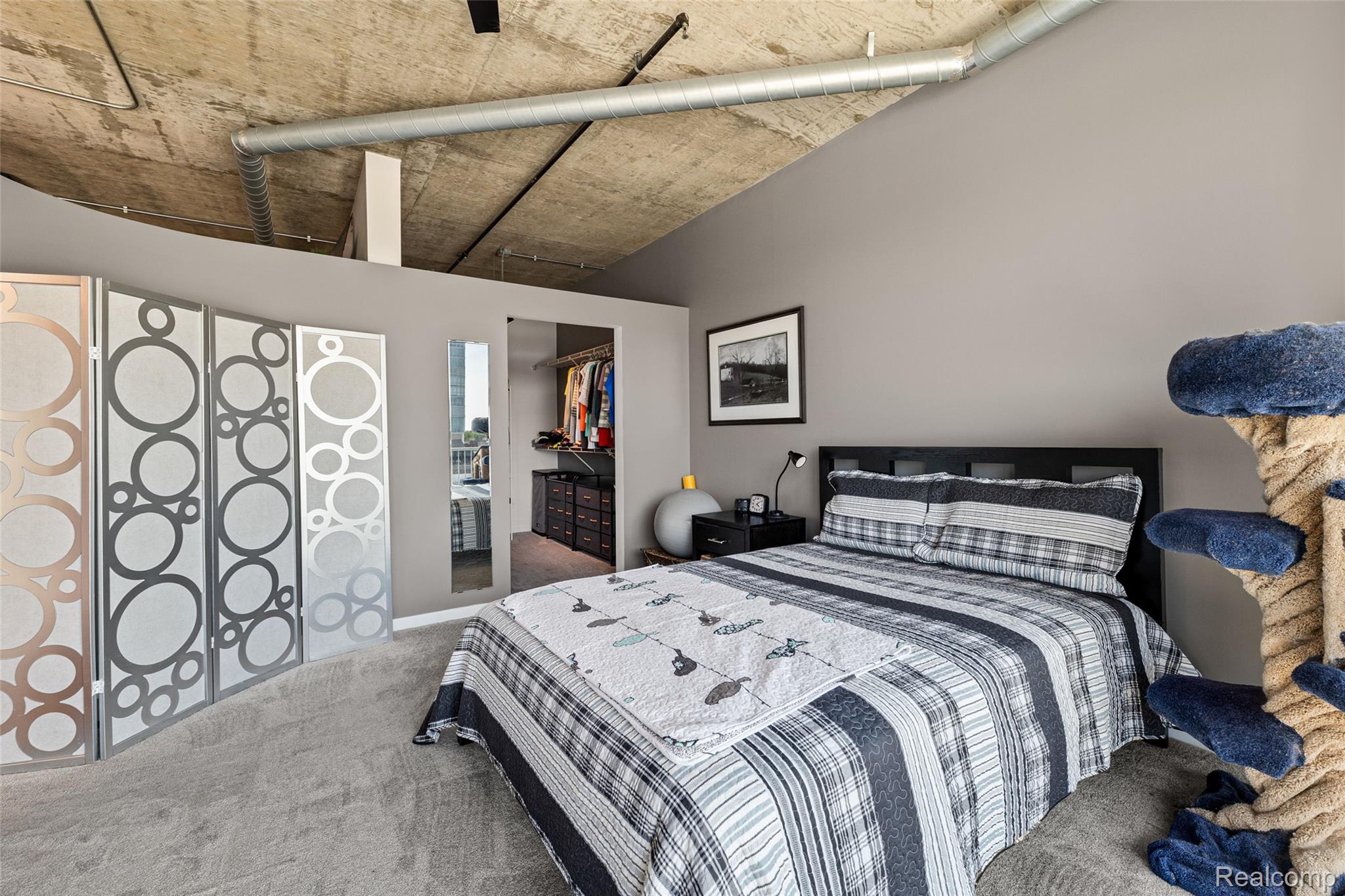 100 W 5th Street 504