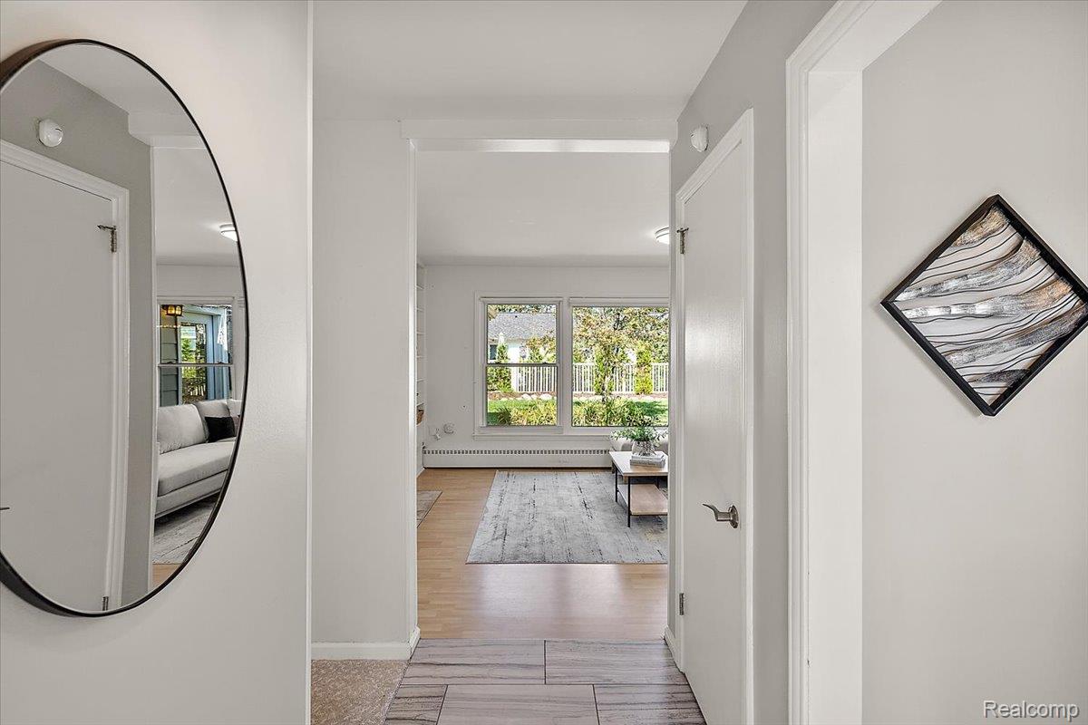 16276 Amherst Avenue S