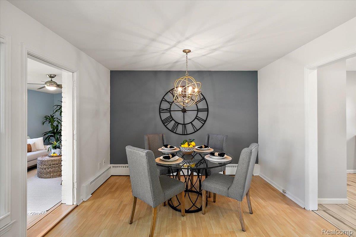 16276 Amherst Avenue S