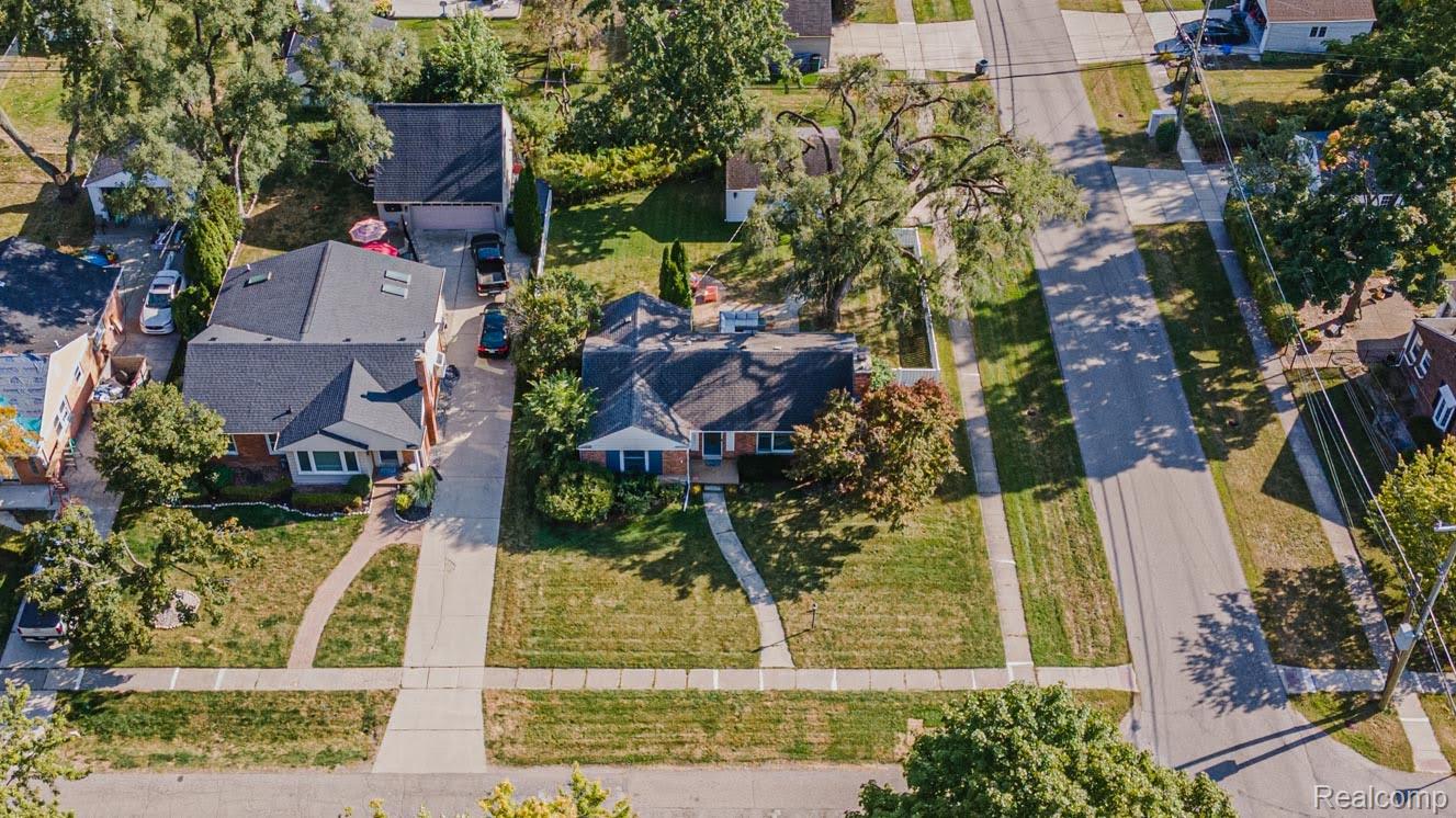 16991 Kirkshire Avenue