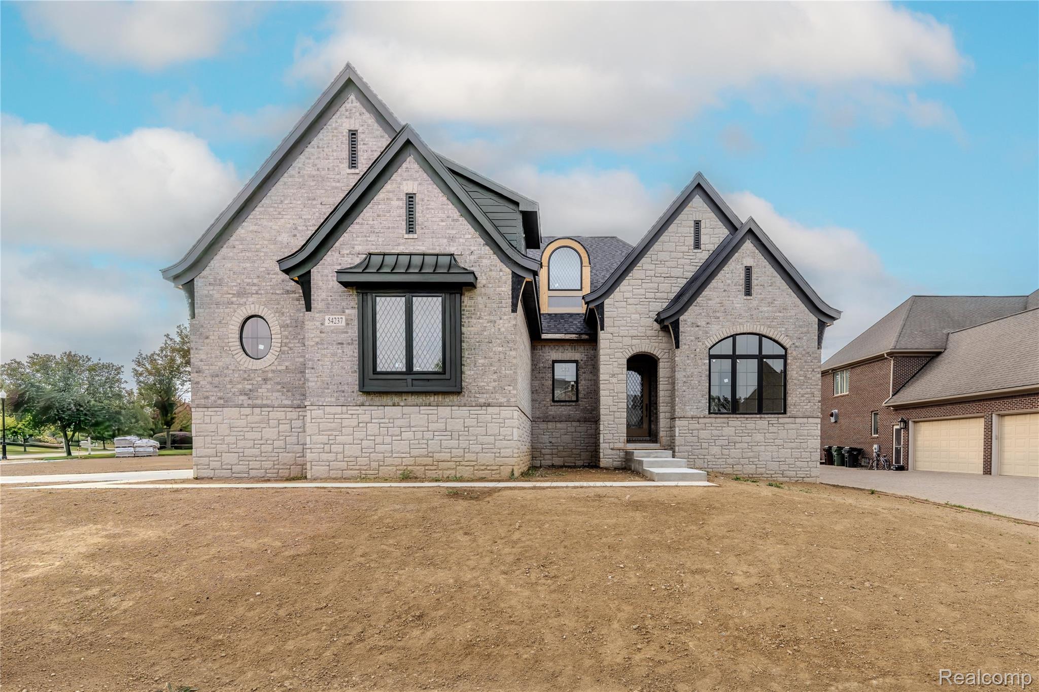 54237 Trieste Court