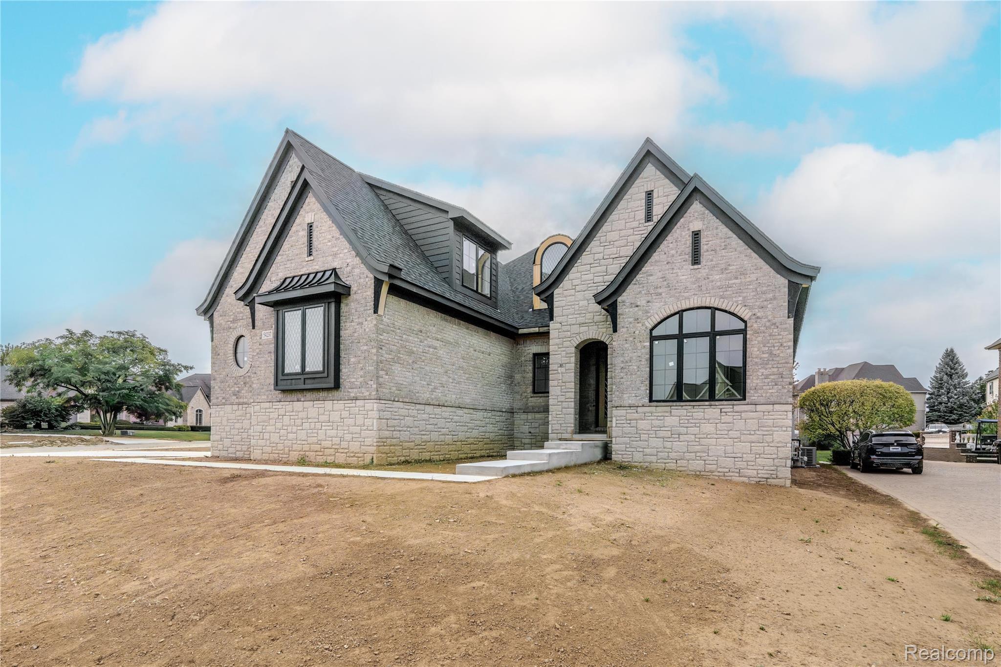 54237 Trieste Court