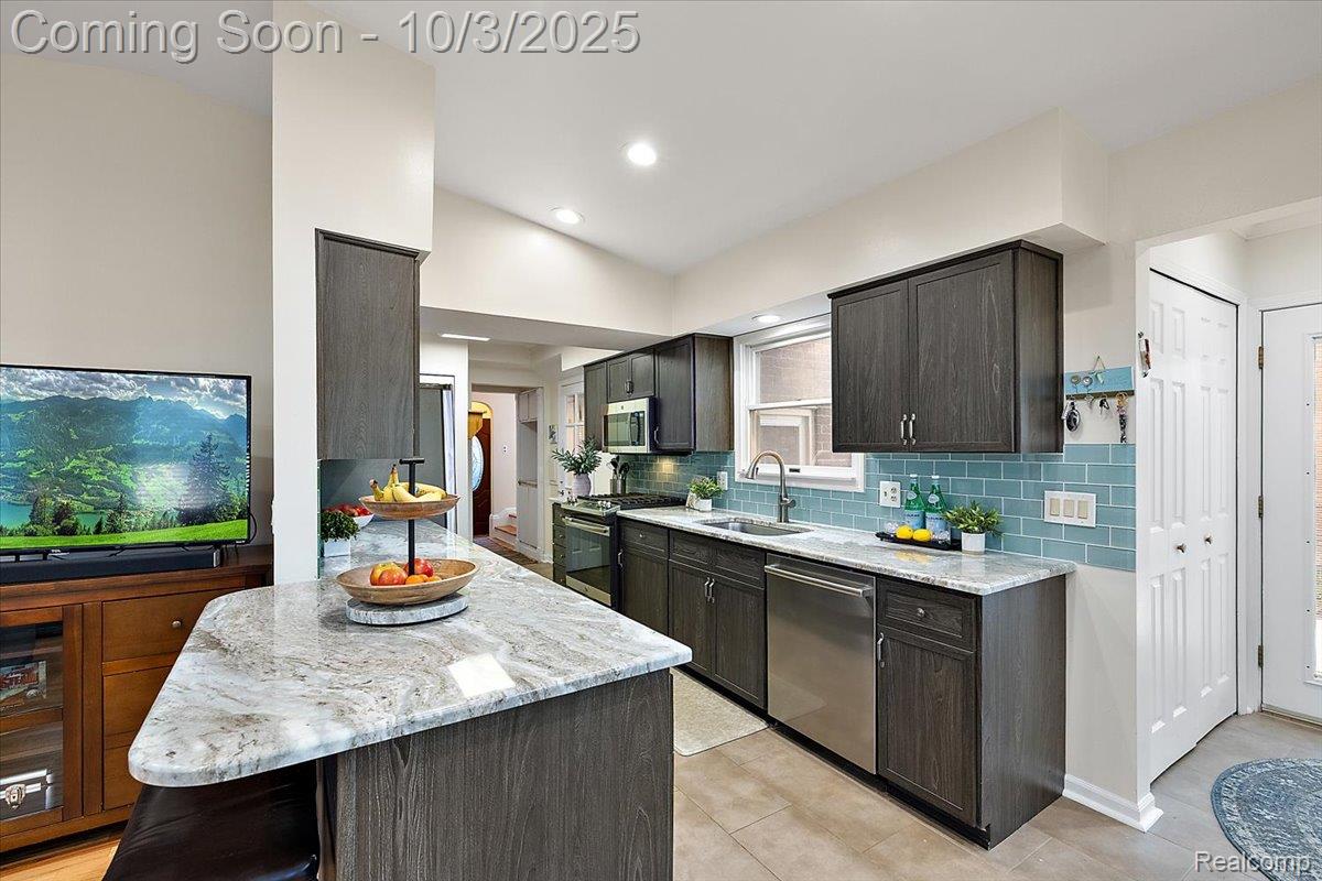 13154 Kingston Avenue