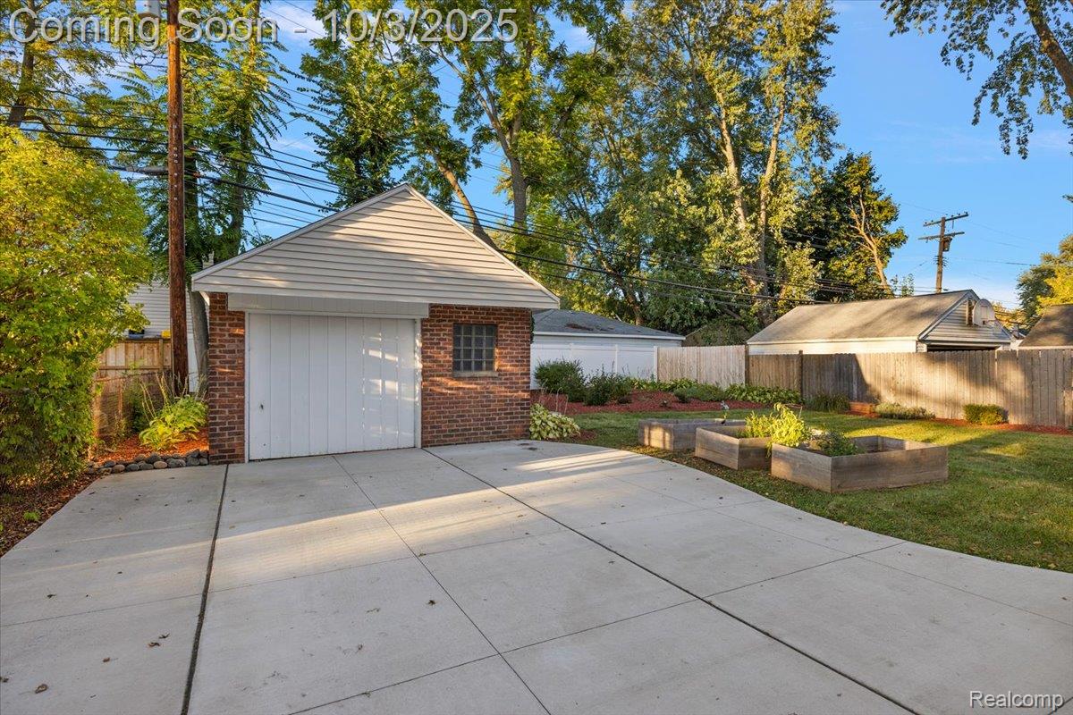 13154 Kingston Avenue