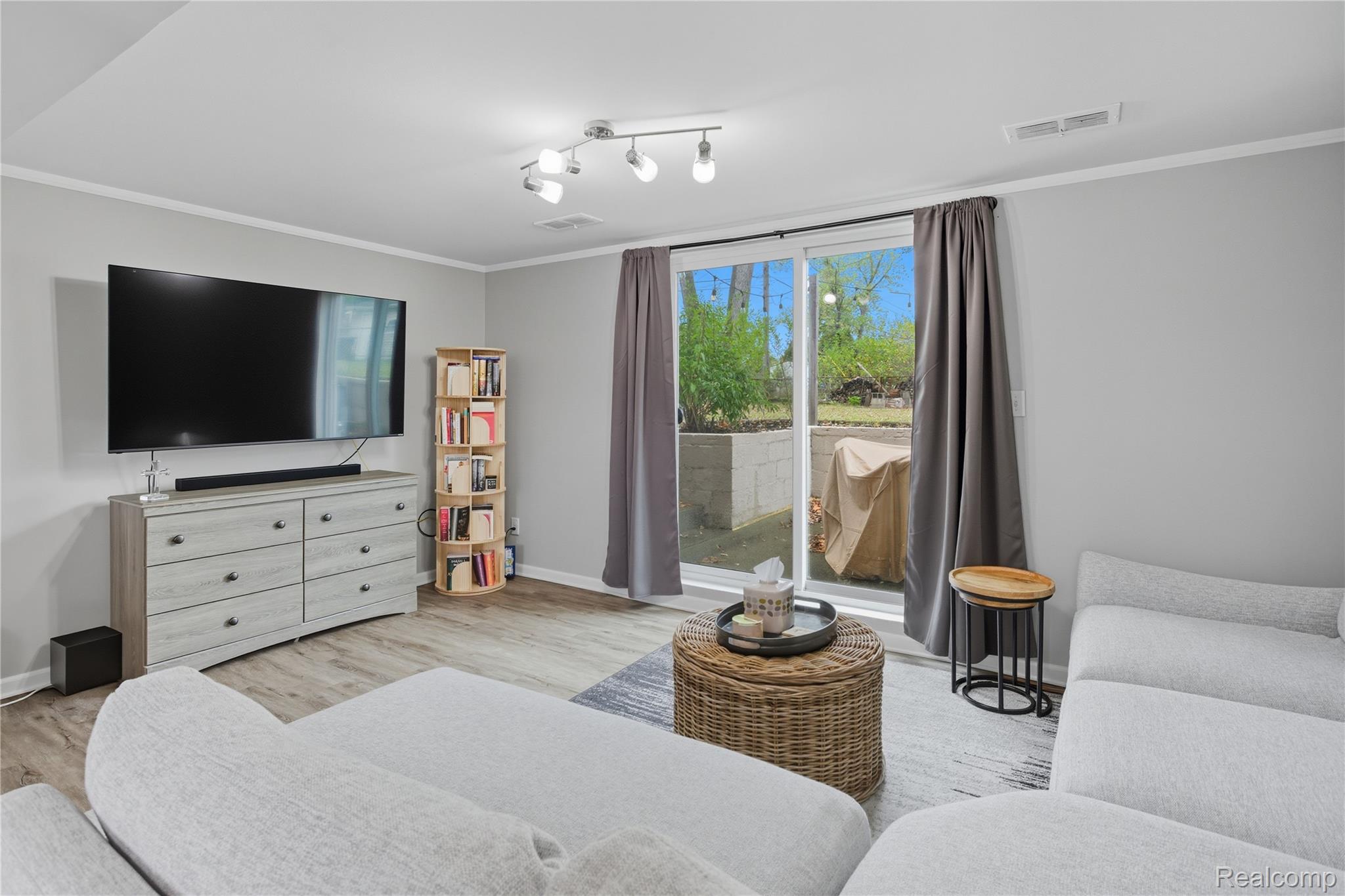 12133 Chattman Drive