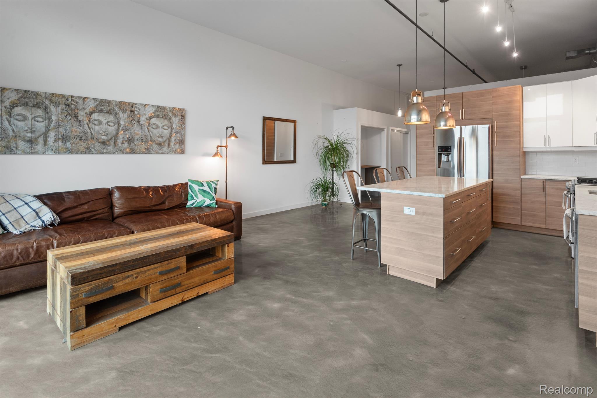 211 E 9 Mile Road 207