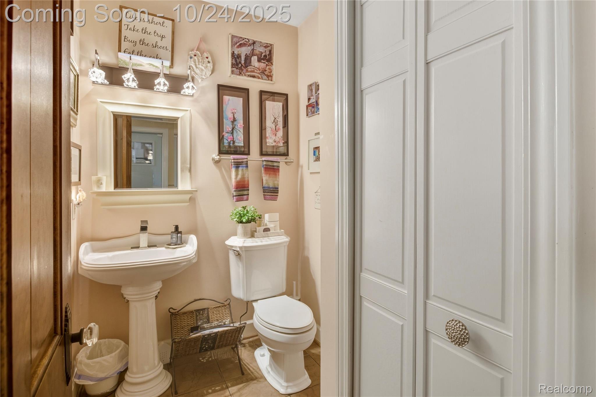 8094 Huntington Road