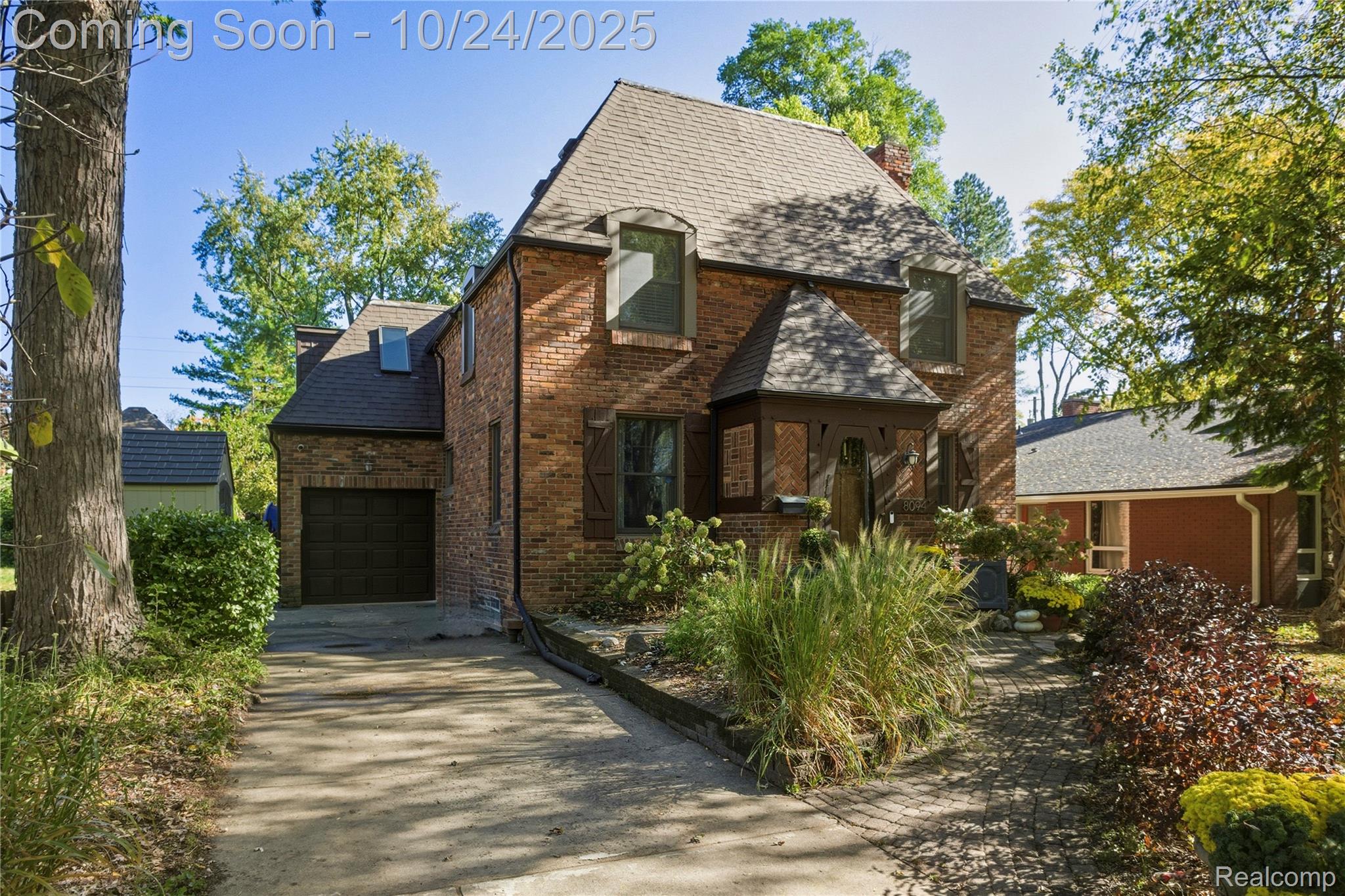 8094 Huntington Road